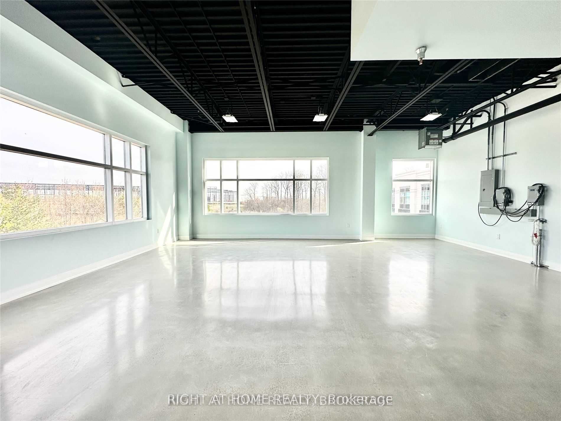 Additional image 2 of 210-3485 Rebecca Street, Oakville, ON, L6L 6X9