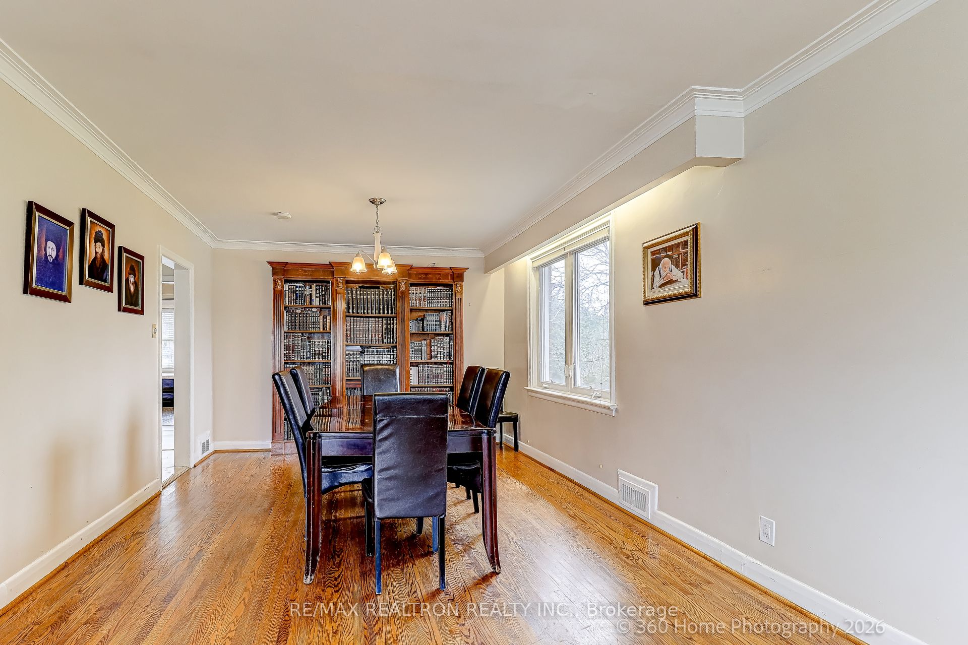 Additional image 3 of 45 Frontenac Drive, Toronto, ON, M5N 1Z6