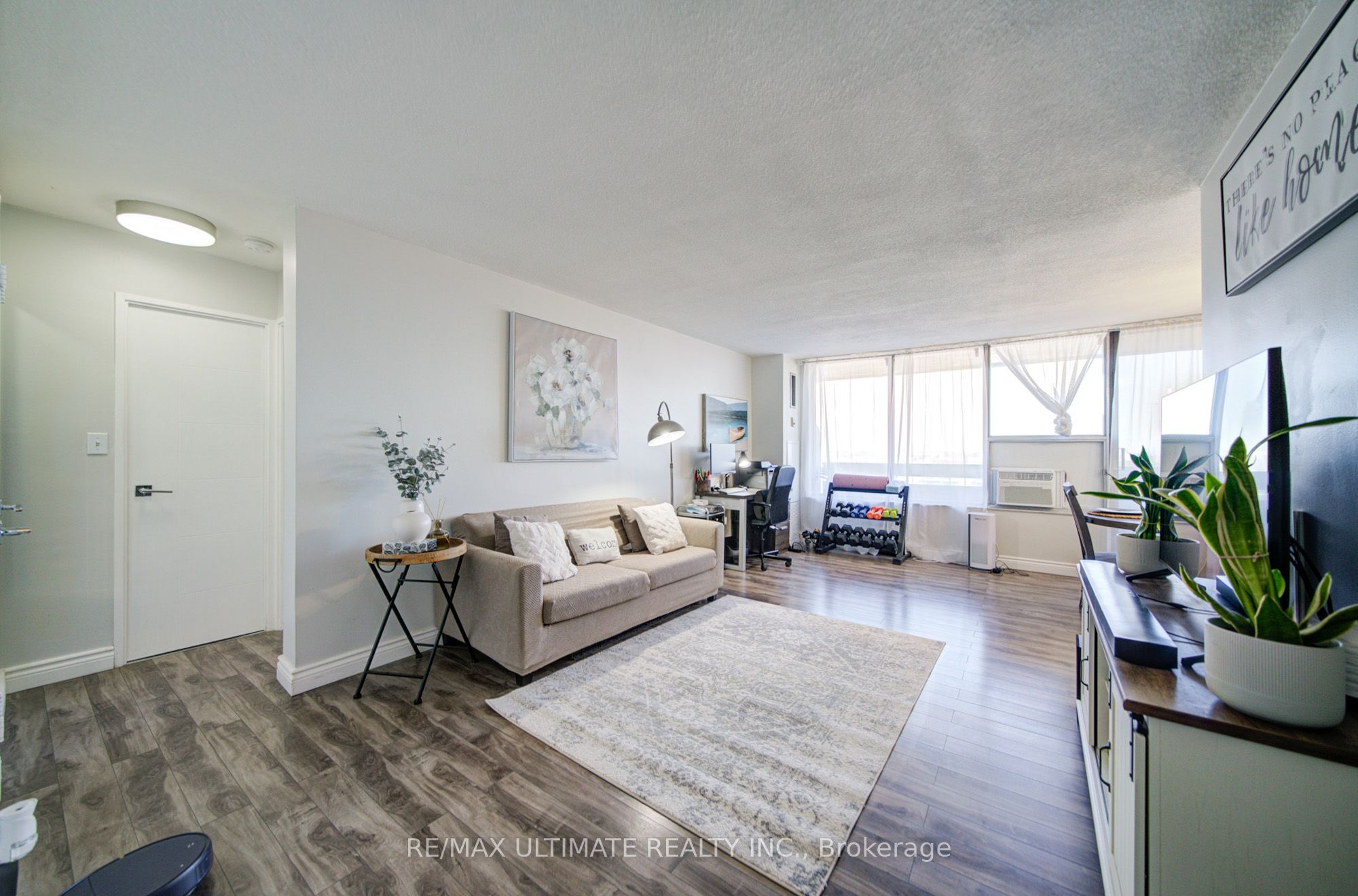 Additional image 6 of Ph#11-11 Wincott Drive, Toronto, ON, M9R 2R9