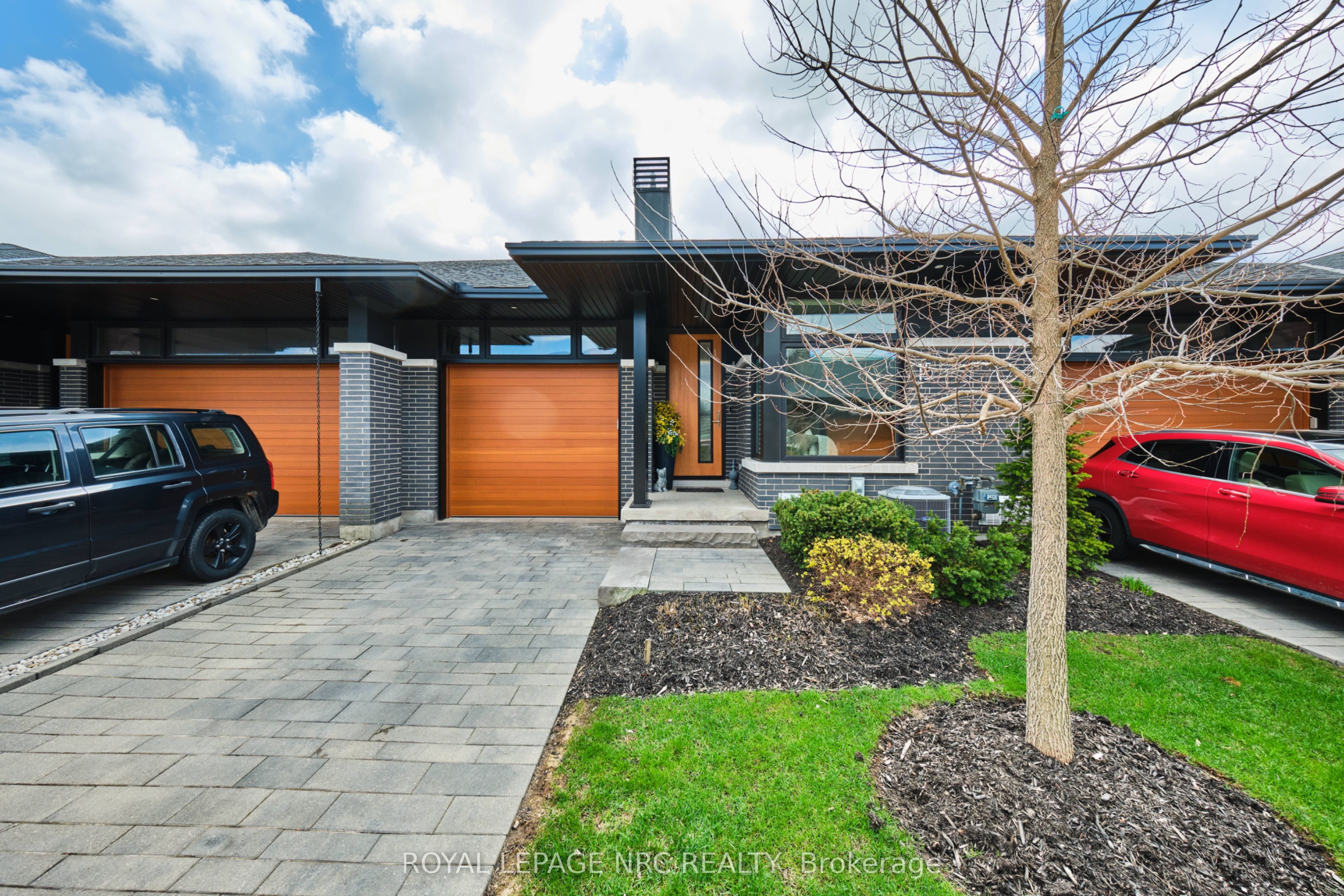 15 Taliesin Trail, Welland, ON, L3C 0H5