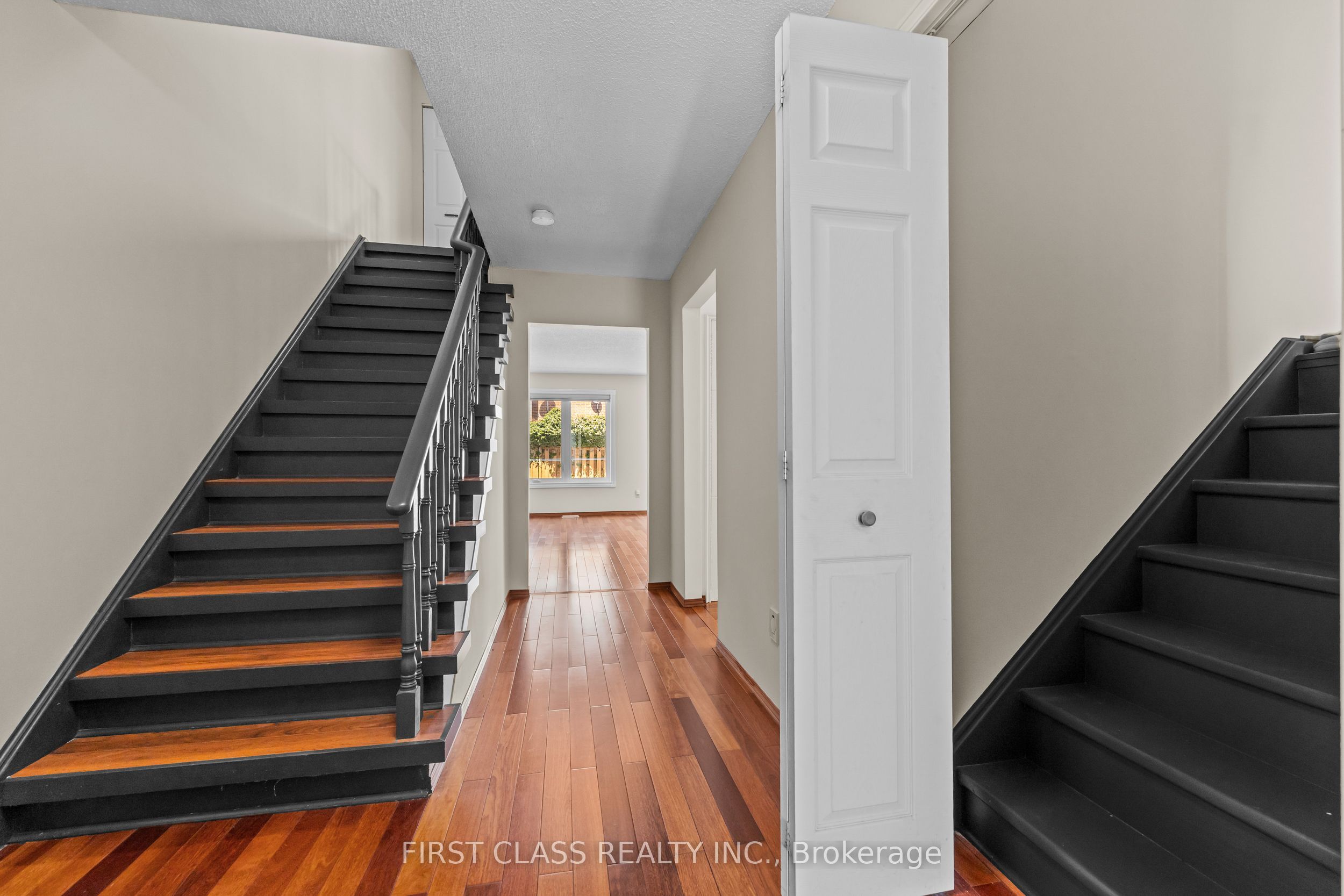 Additional image 4 of 4213 Beacon Lane, Mississauga, ON, L5C 3V8