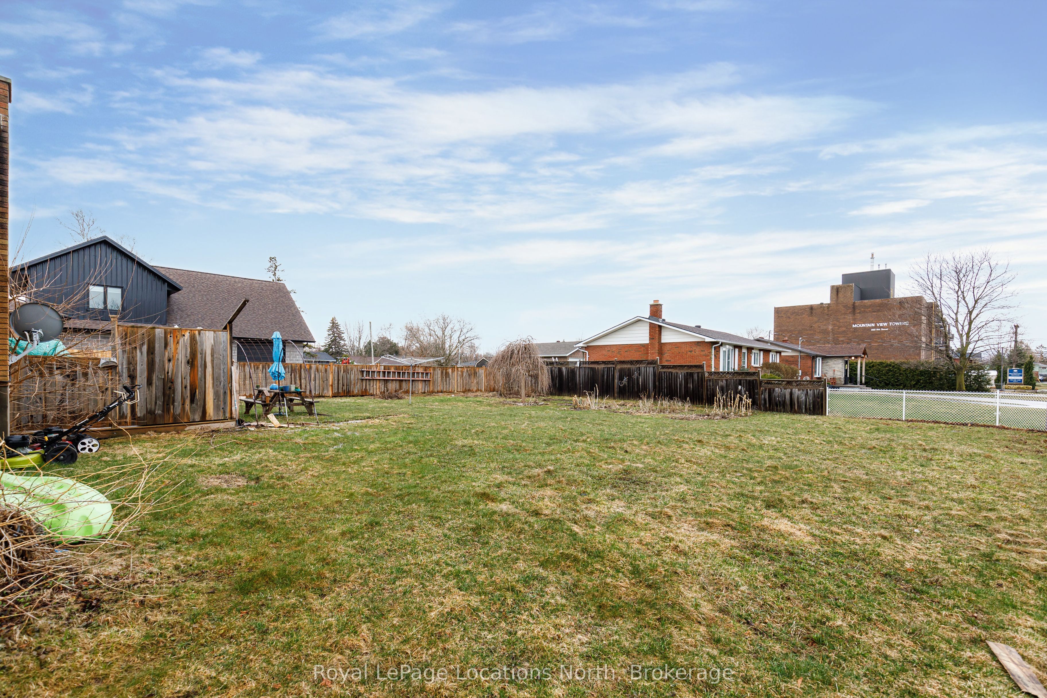 Additional image 3 of 594 Oak Street, Collingwood, ON, L9Y 2Z1