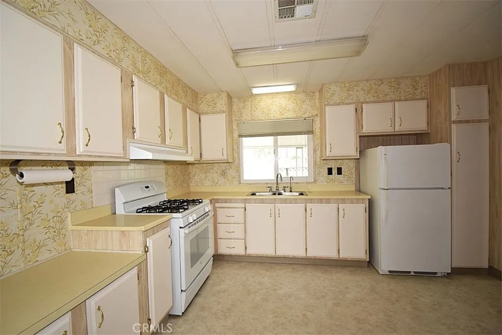 Additional image 9 of 56254 29 Palms Highway Unit 64, Yucca Valley, CA 92284