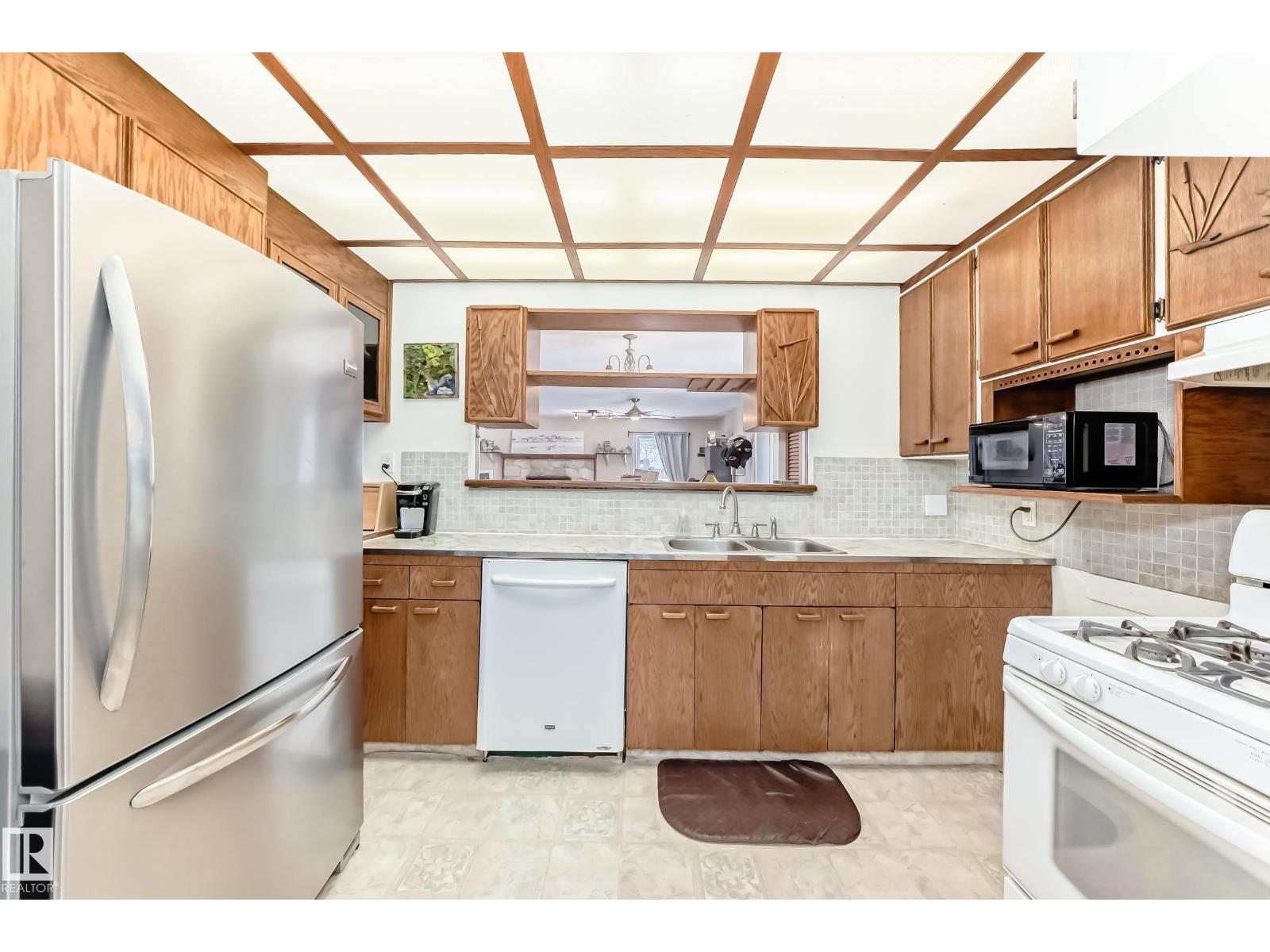 Additional image 6 of 10923 136 Avenue NW, Edmonton, AB, T5E1W6