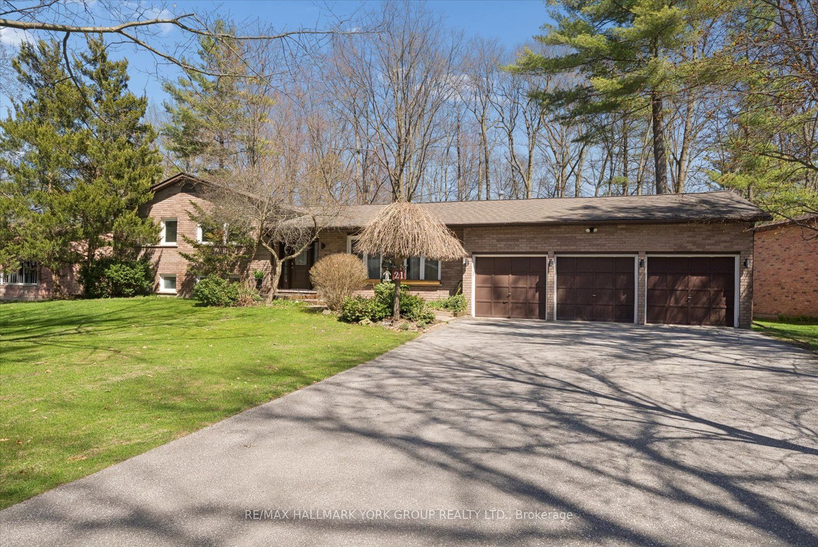 21 Artesian Avenue, East Gwillimbury, ON, L9N 1J3