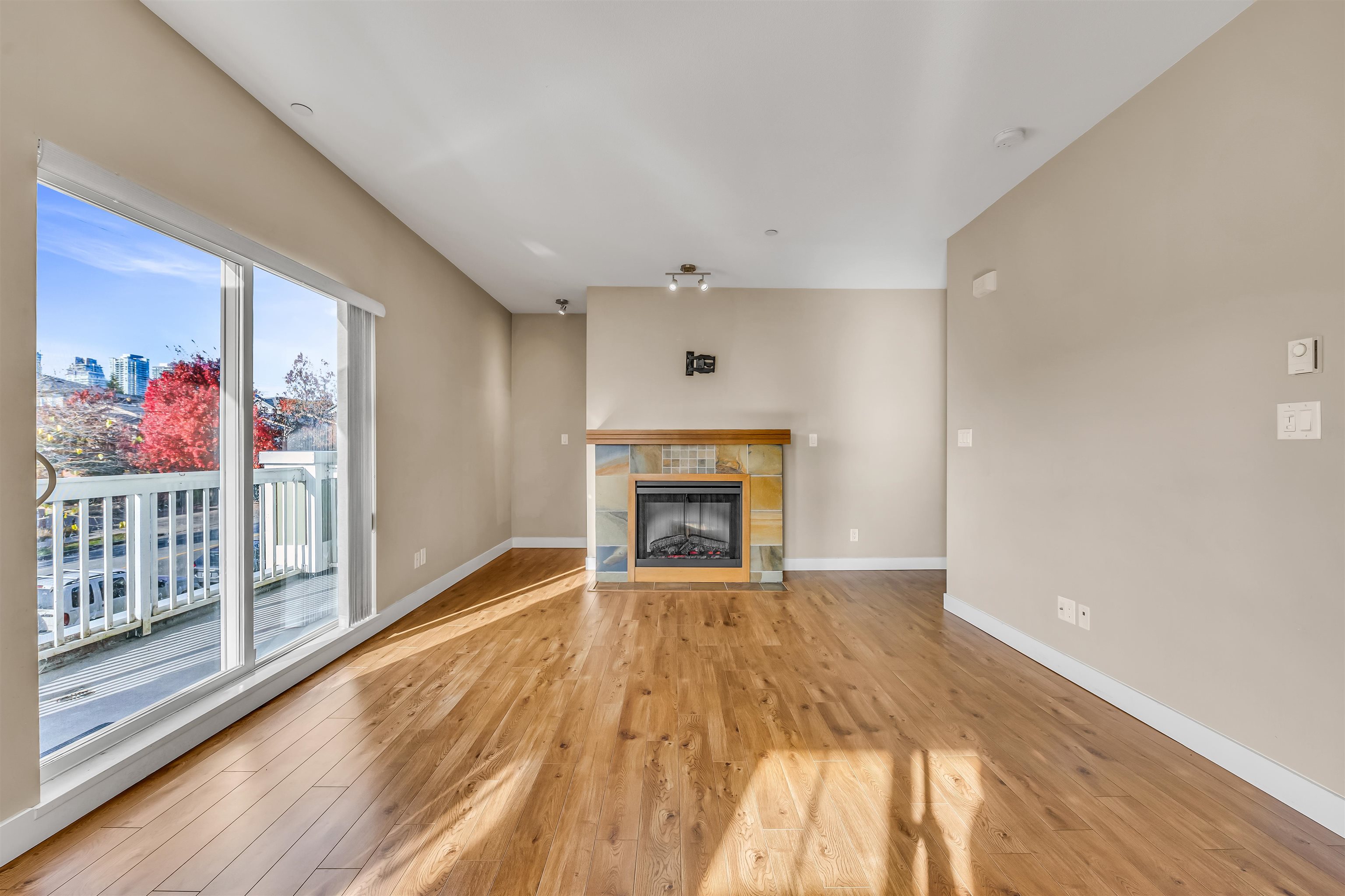 Additional image 3 of 157-7388 Macpherson Avenue, Burnaby, BC, V5J 0A1