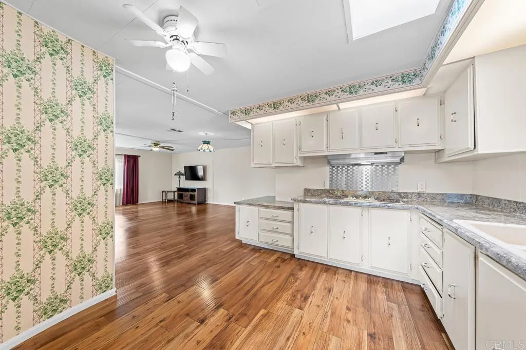 Additional image 9 of 275 S Worthington Street Unit 5, Spring Valley, CA 91977