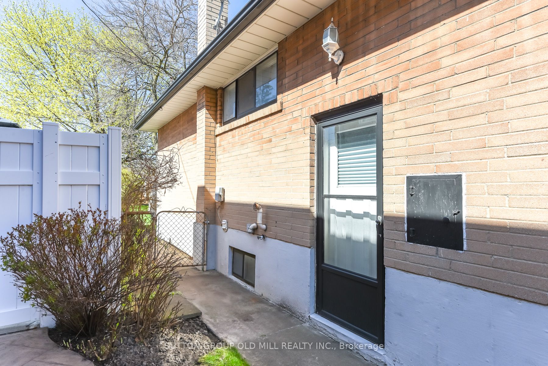 Additional image 3 of 14 Shipley Road, Toronto, ON, M9R 3H8