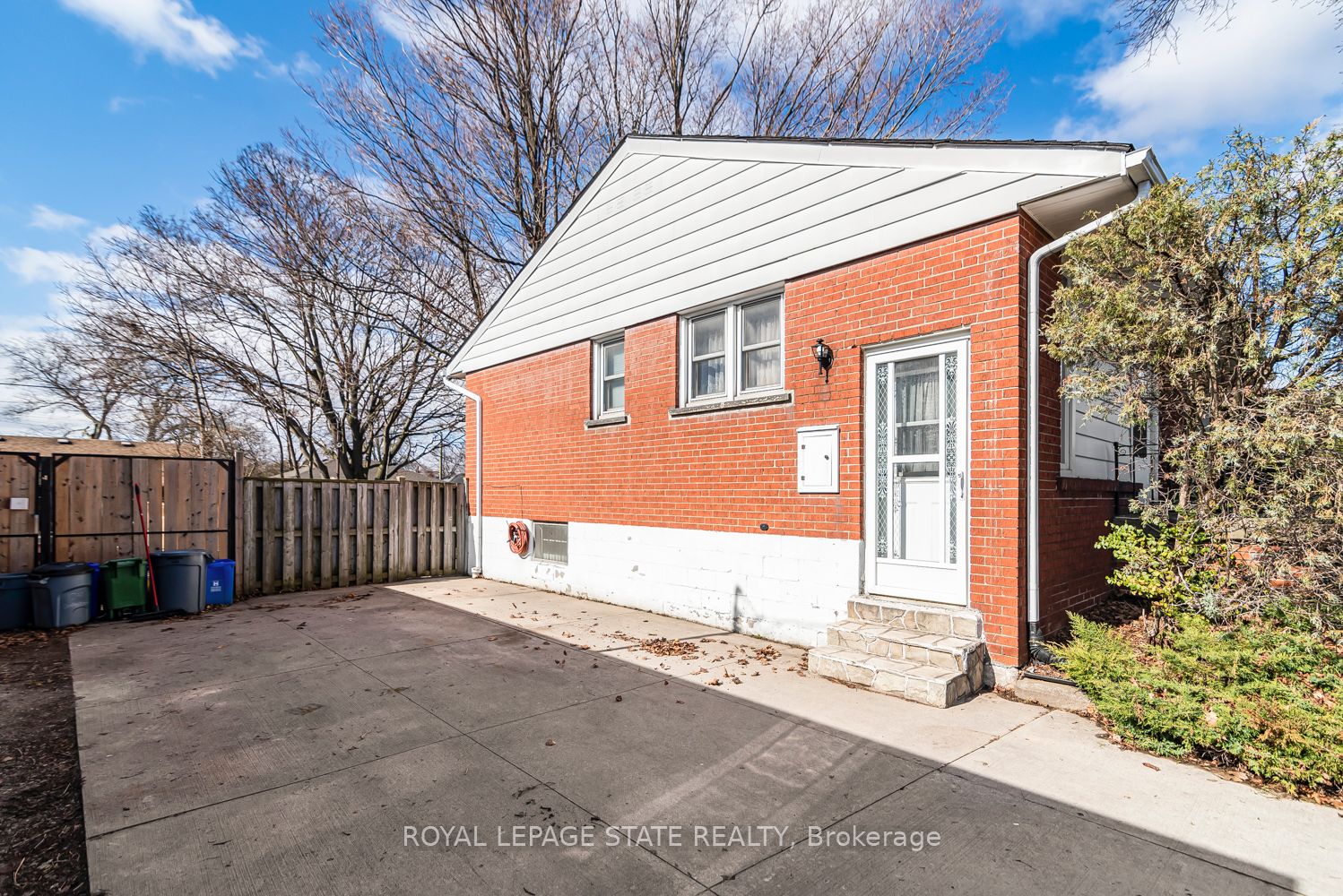 124 Broker Drive, Hamilton, ON, L8T 2B8 photo 3