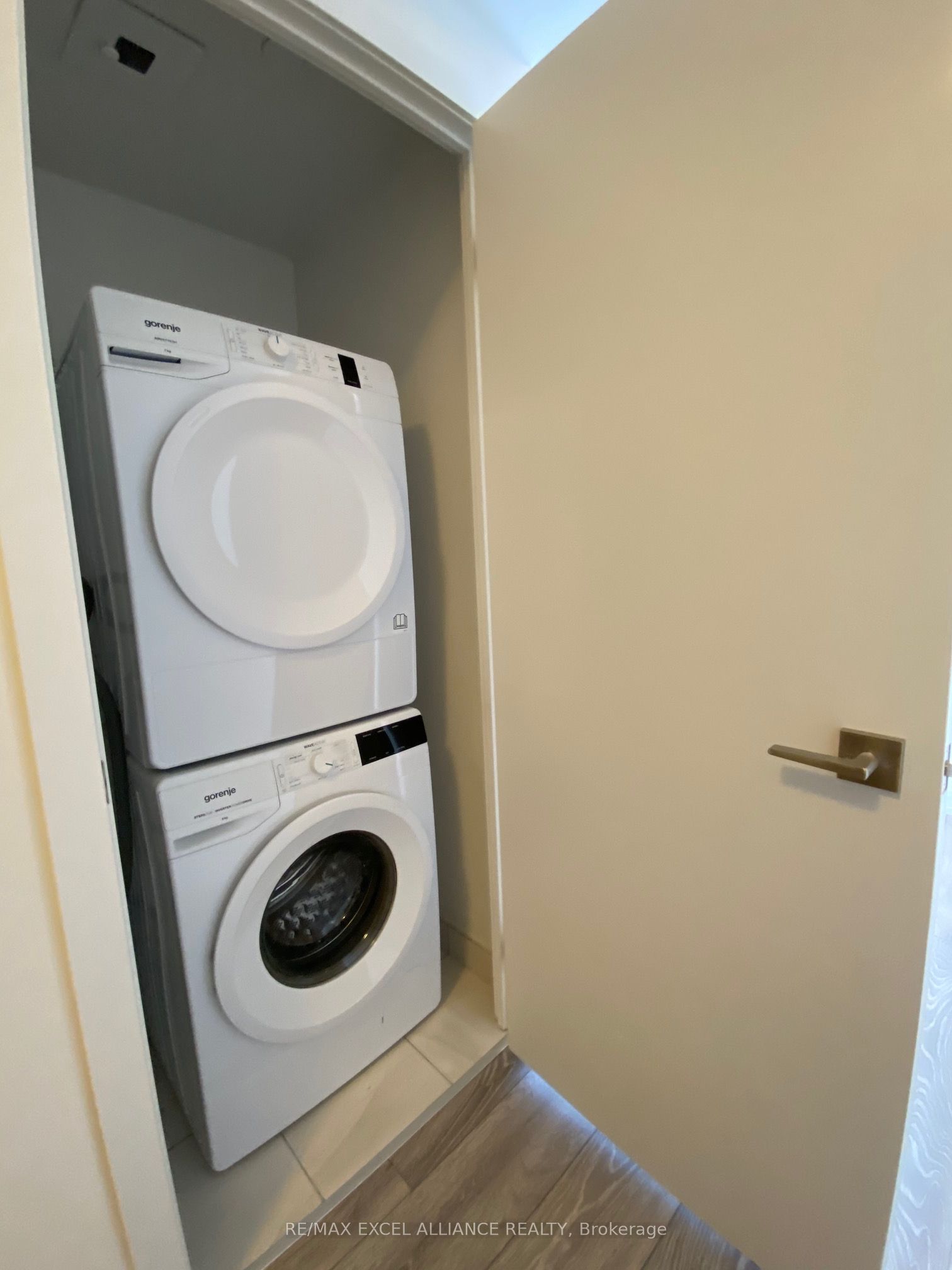 Additional image 4 of 1806-159 Wellesley Street, Toronto, ON, M4Y 0H5