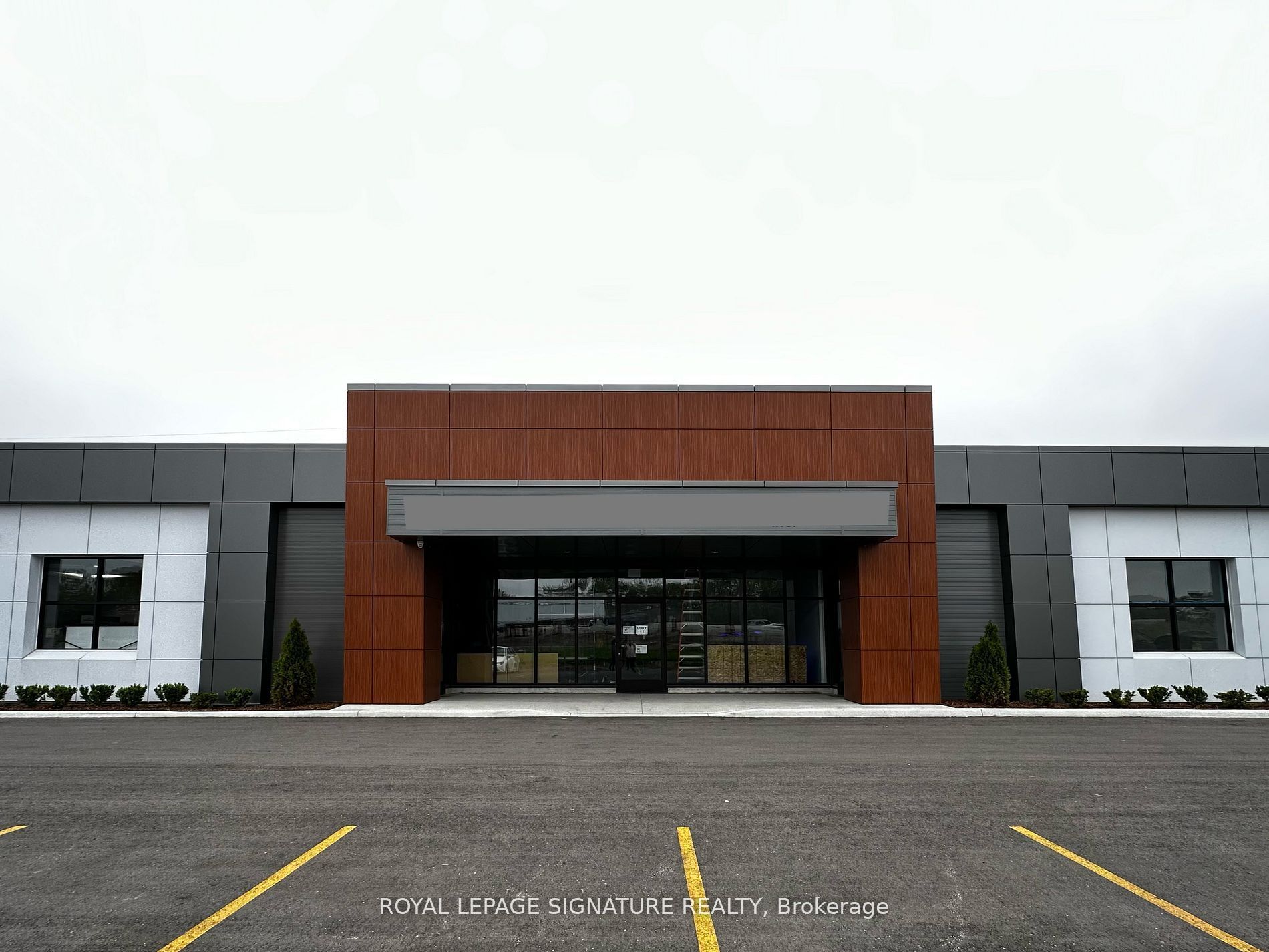 9-37 Stoffel Drive, Toronto, ON, M9W 6A8