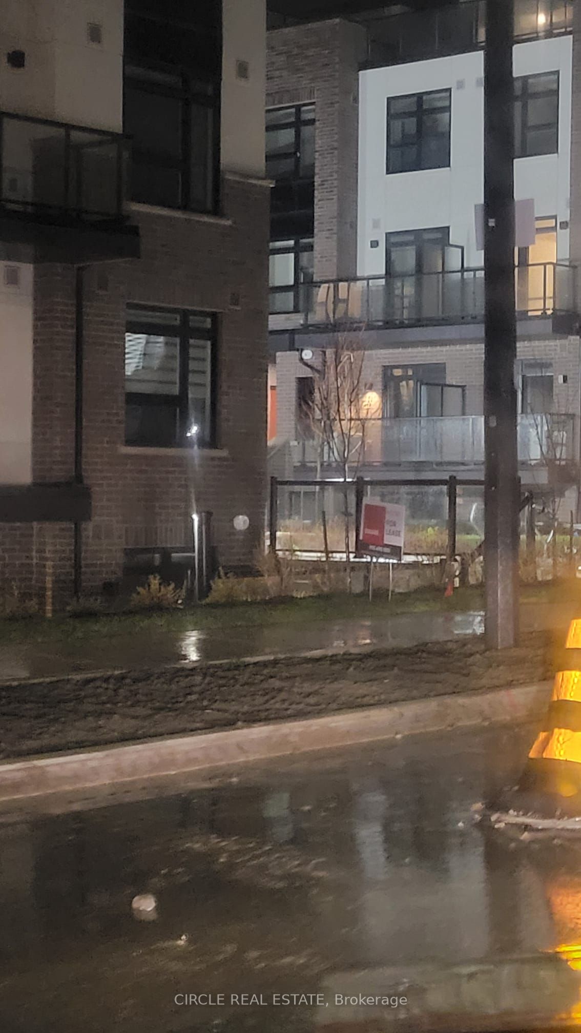 Additional image 3 of 127-1569 Rose Way, Milton, ON, L9T 7E7