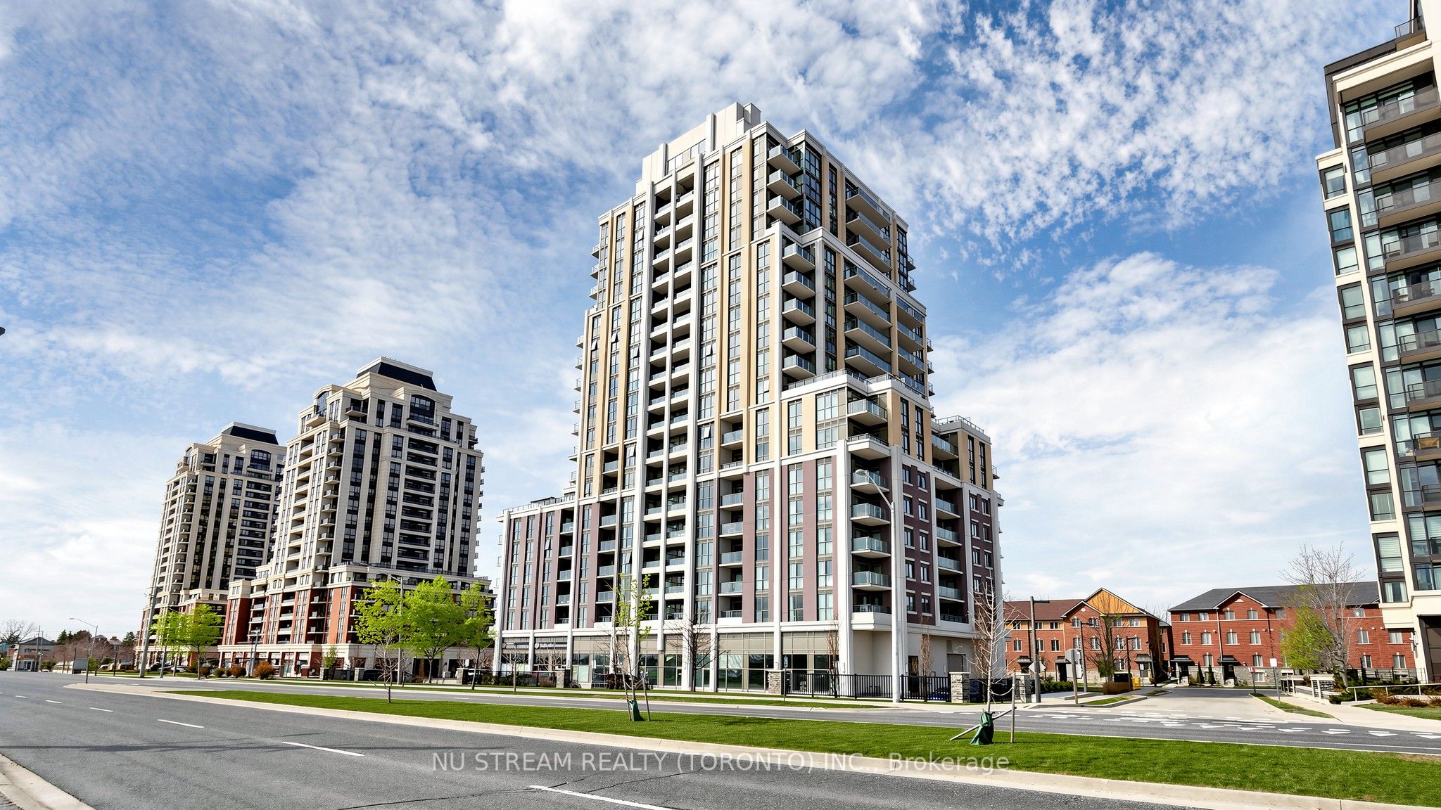 905-9560 Markham Road, Markham, ON, L6E 0T9