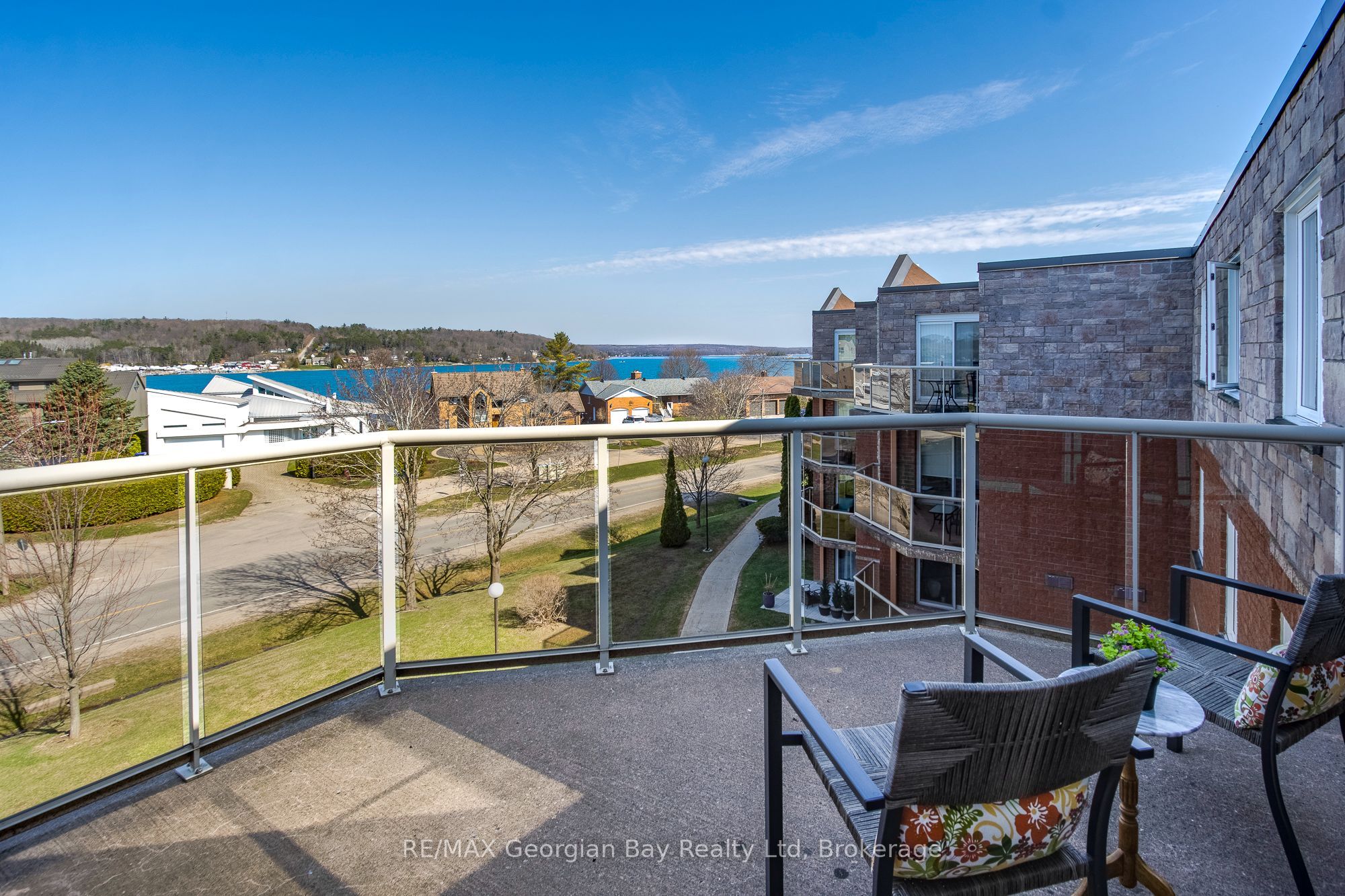 404-11 Beck Boulevard, Penetanguishene, ON, L9M 2G1