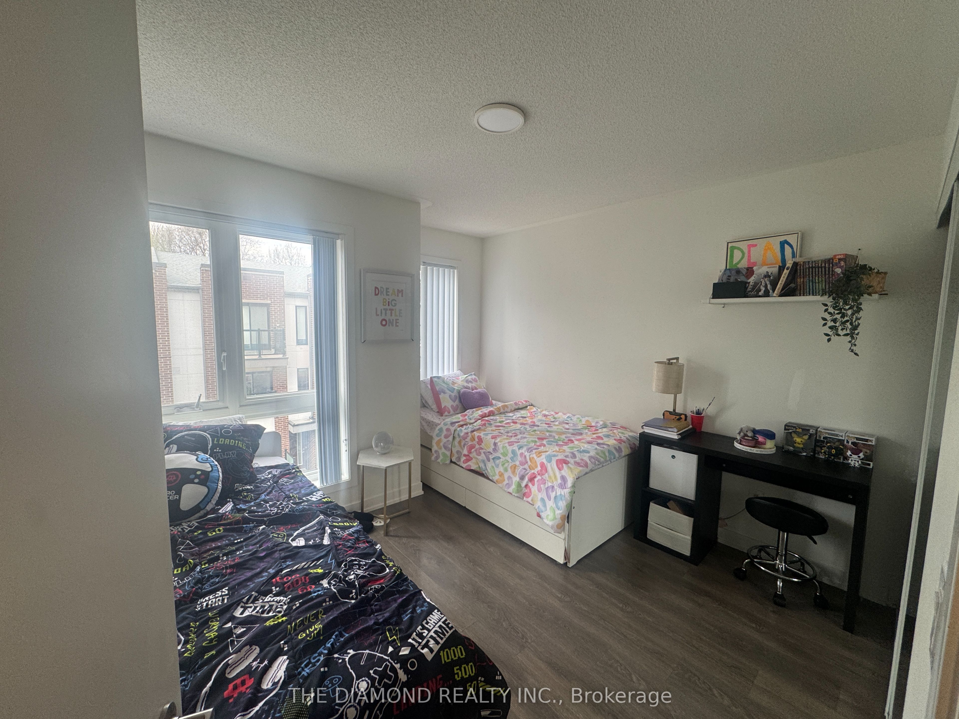 Additional image 4 of 205-100 Canon Jackson Drive, Toronto, ON, M6M 0C1