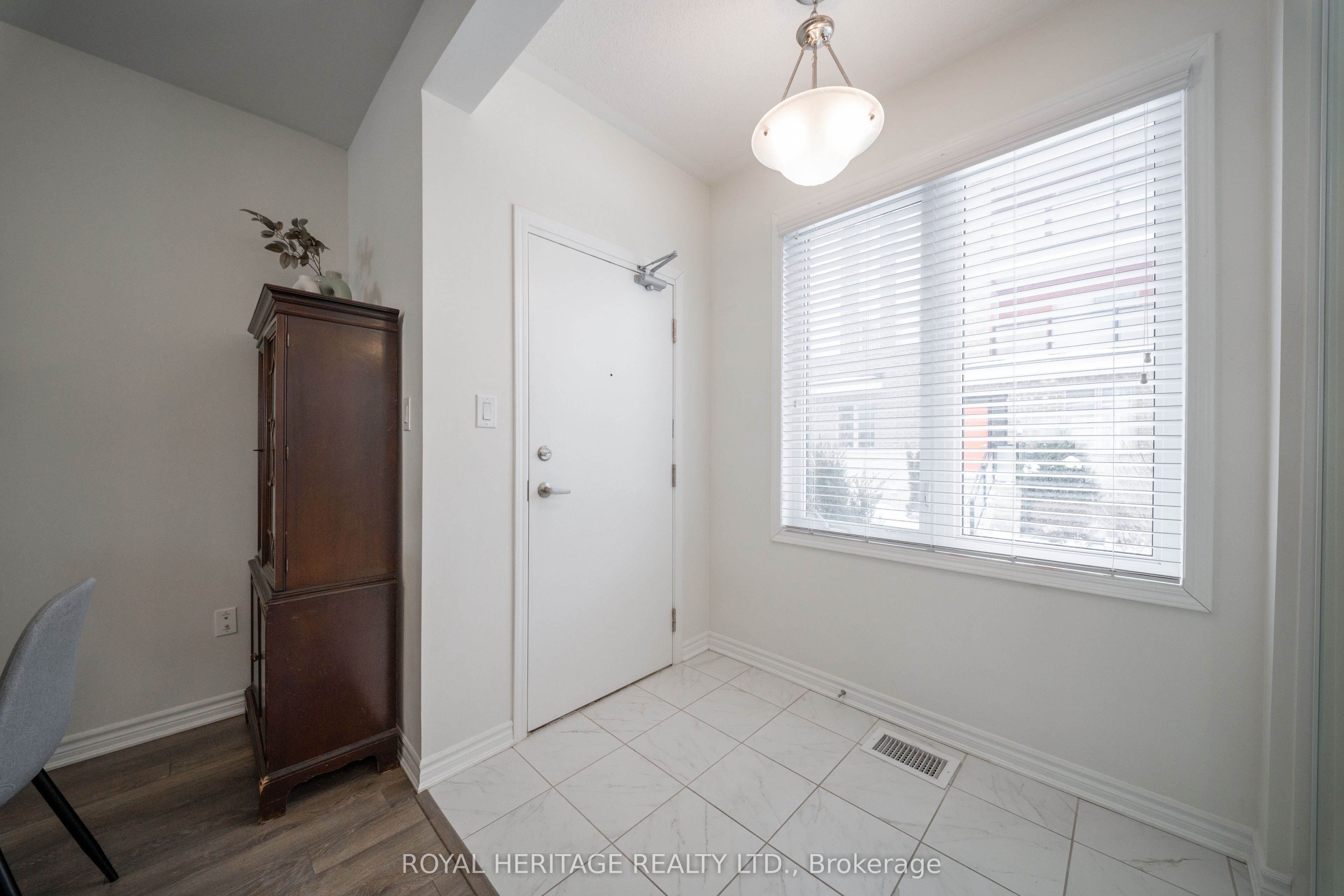 Additional image 4 of 512-1148 Dragonfly Avenue, Pickering, ON, L1X 0H5