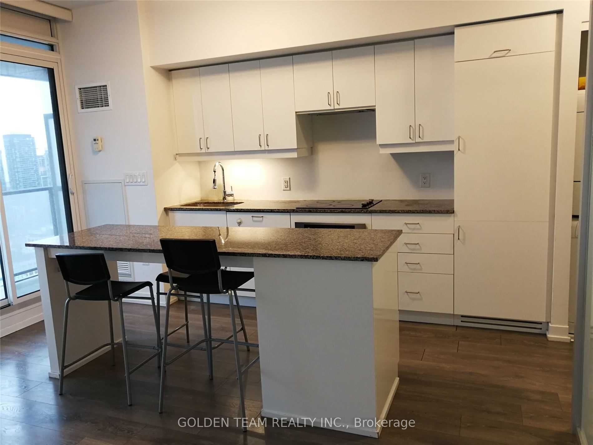 Additional image 5 of 3806-426 University Avenue, Toronto, ON, M5G 1S9
