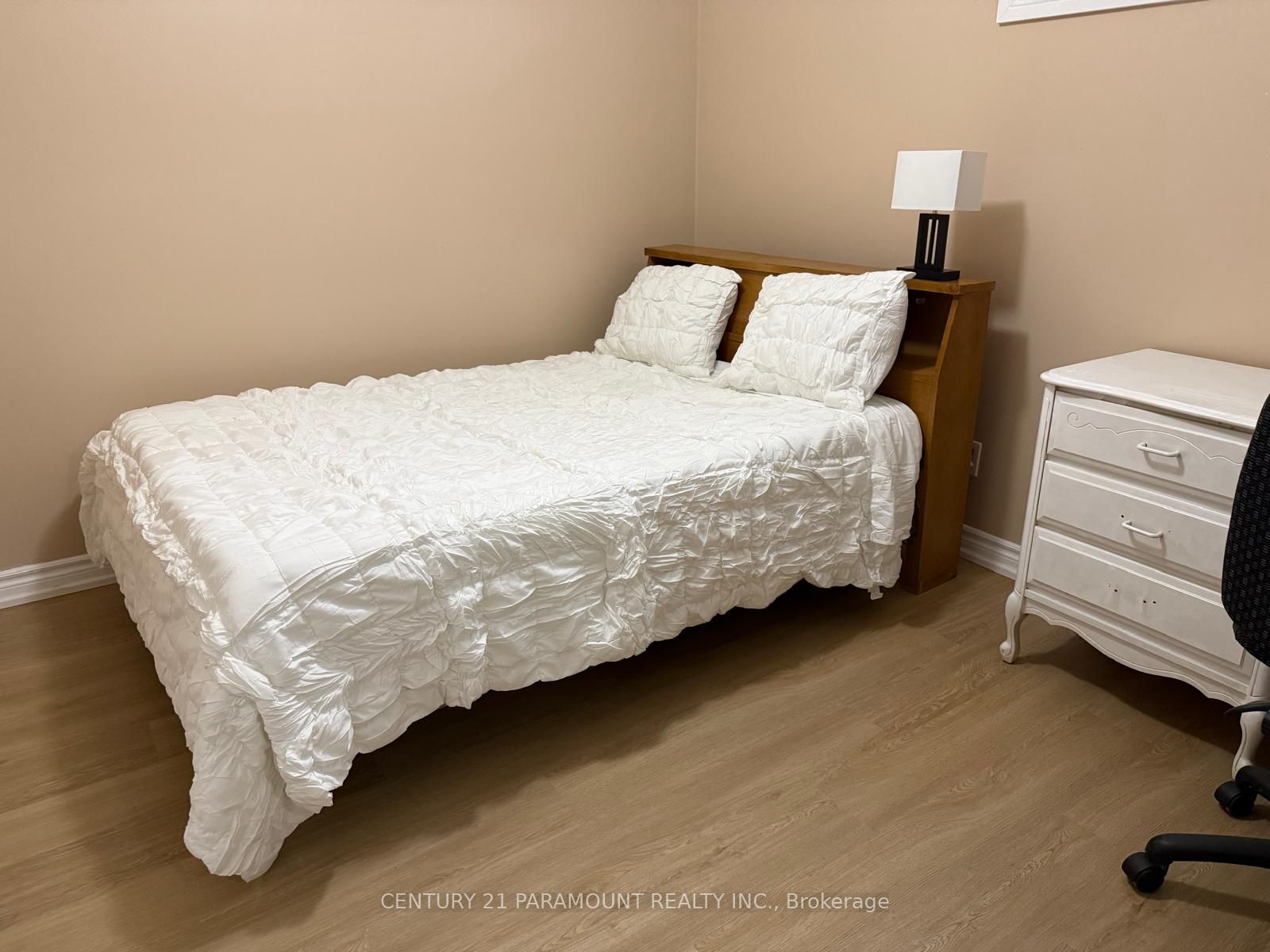 Additional image 2 of 7275 Village Walk, Mississauga, ON, L5W 1V7