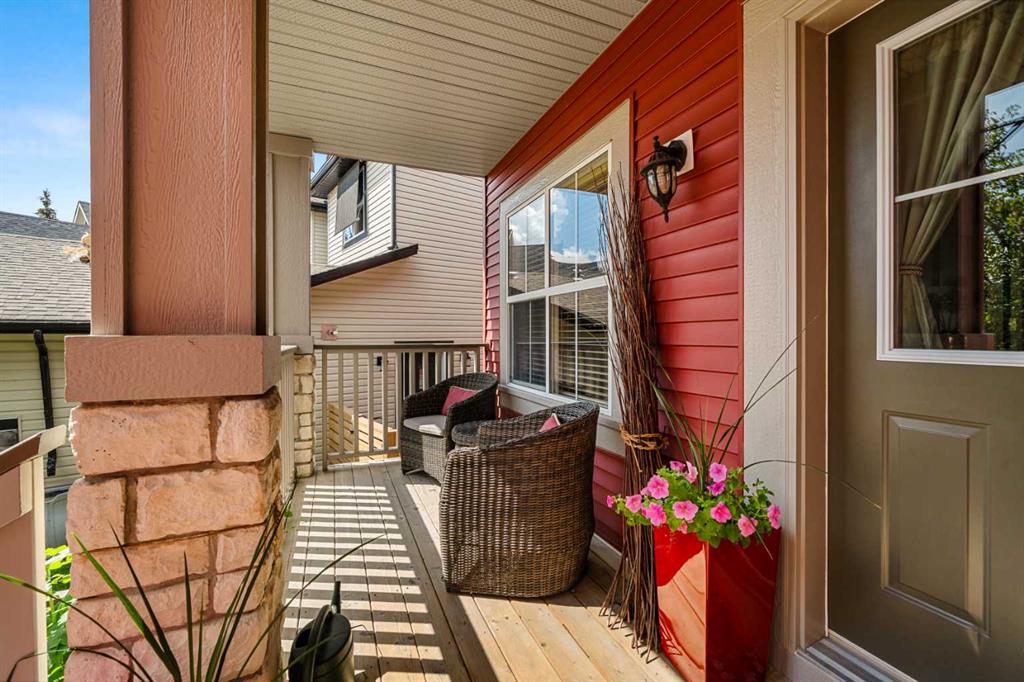 Additional image 3 of 122 Hidden Creek Heights NW, Calgary, AB, T3A 6K9
