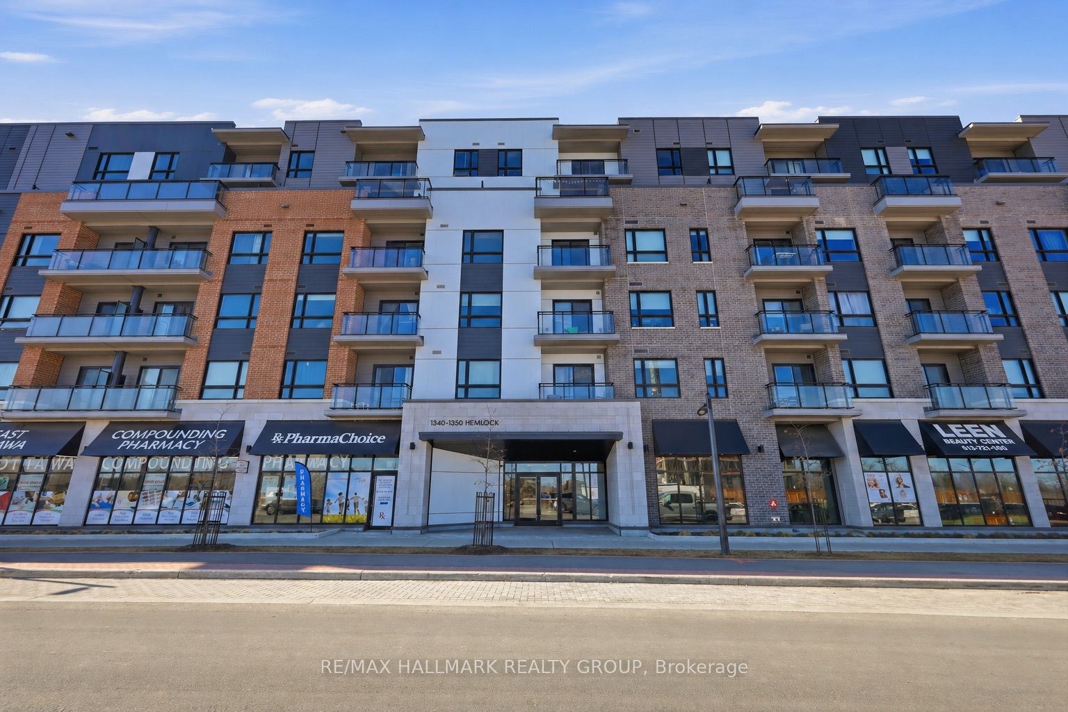 218-1350 Hemlock Road, Ottawa, ON, K1K 5C2