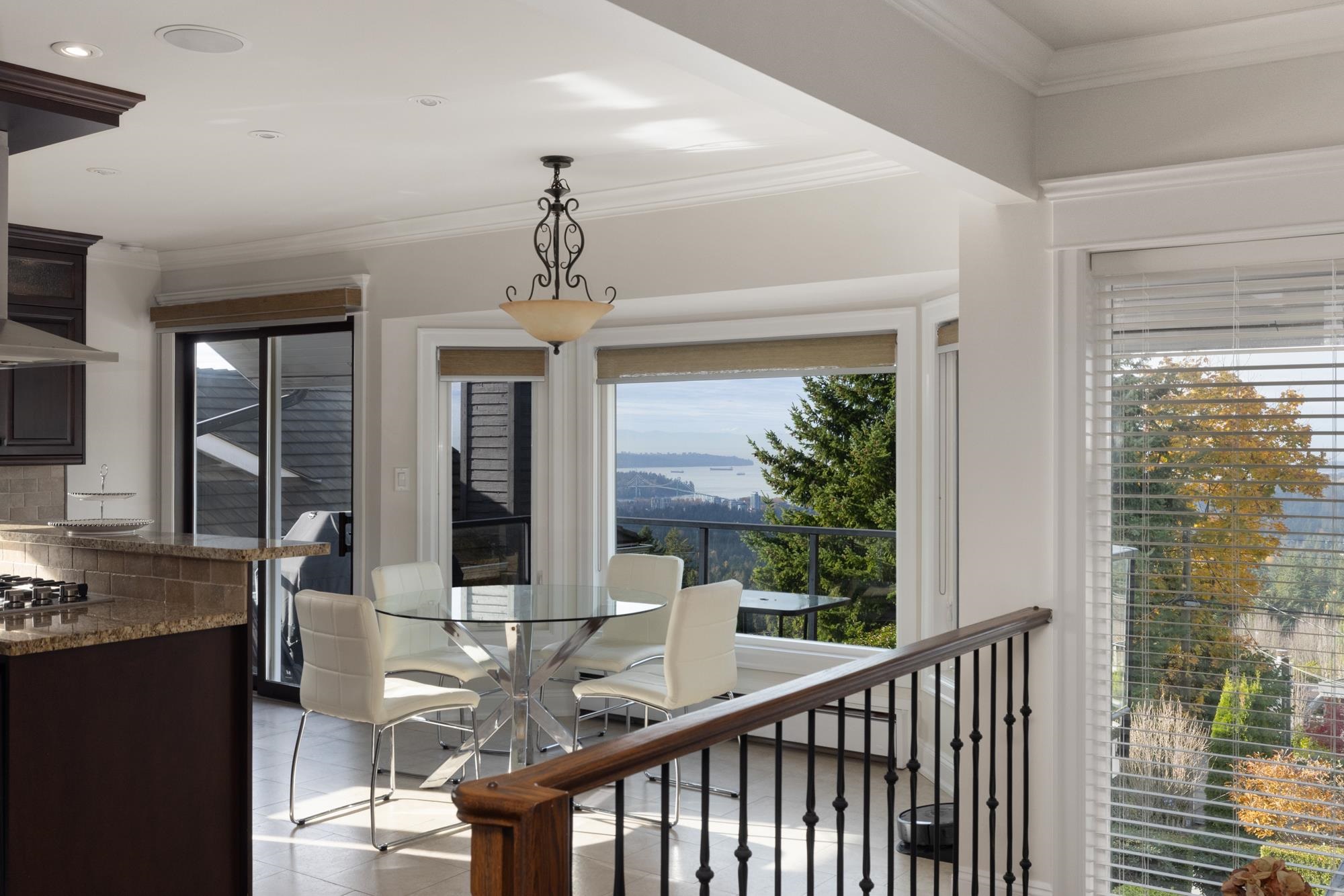 4050 St. Pauls Avenue, North Vancouver, BC, V7N 1T5