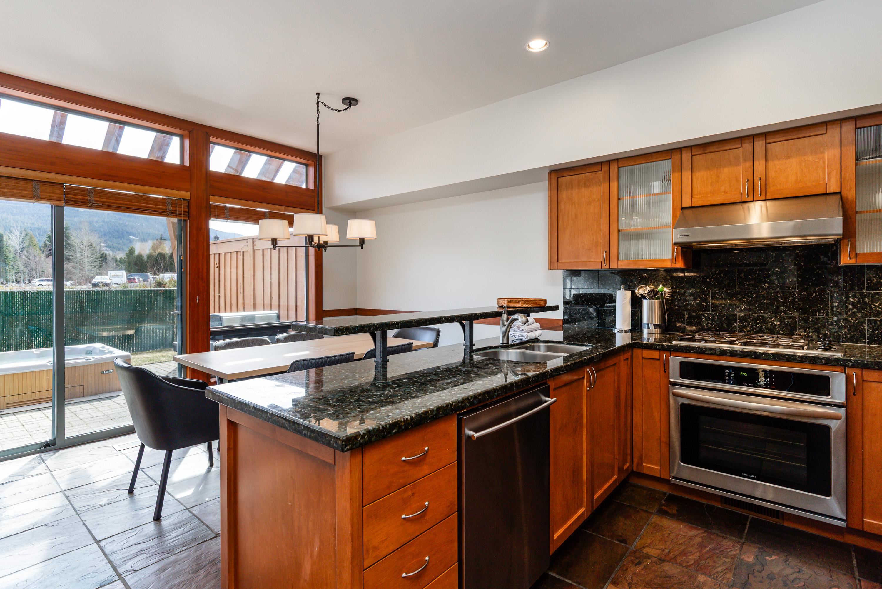 Additional image 6 of Week B-4726 Settebello Drive, Whistler, BC, V8E 0Z4