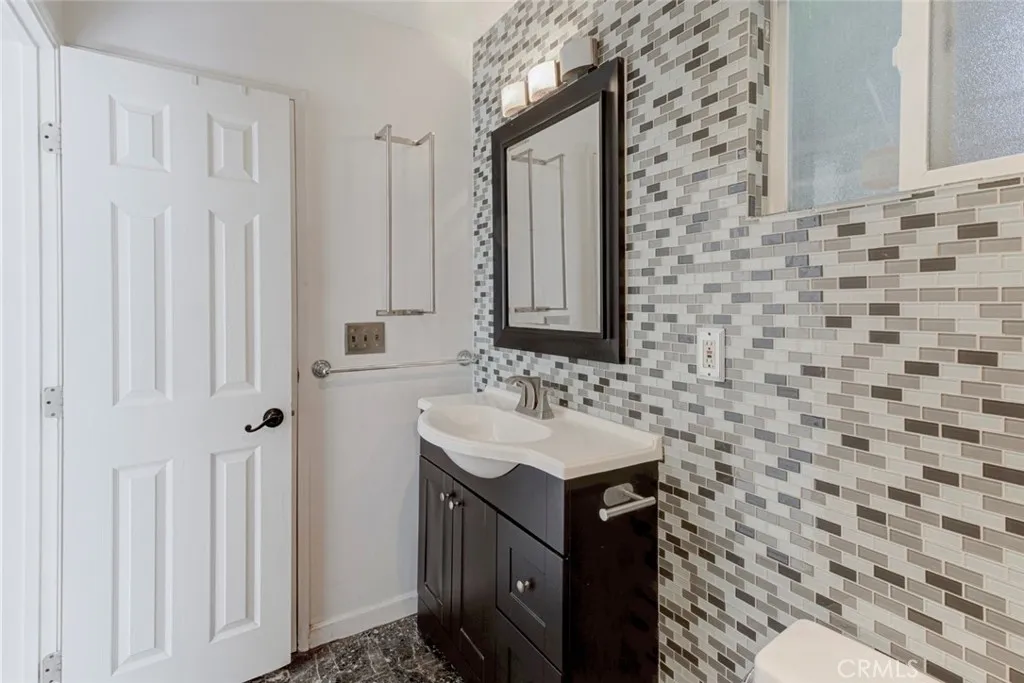 Additional image 11 of 8022 Longridge Avenue, North Hollywood, CA 91605