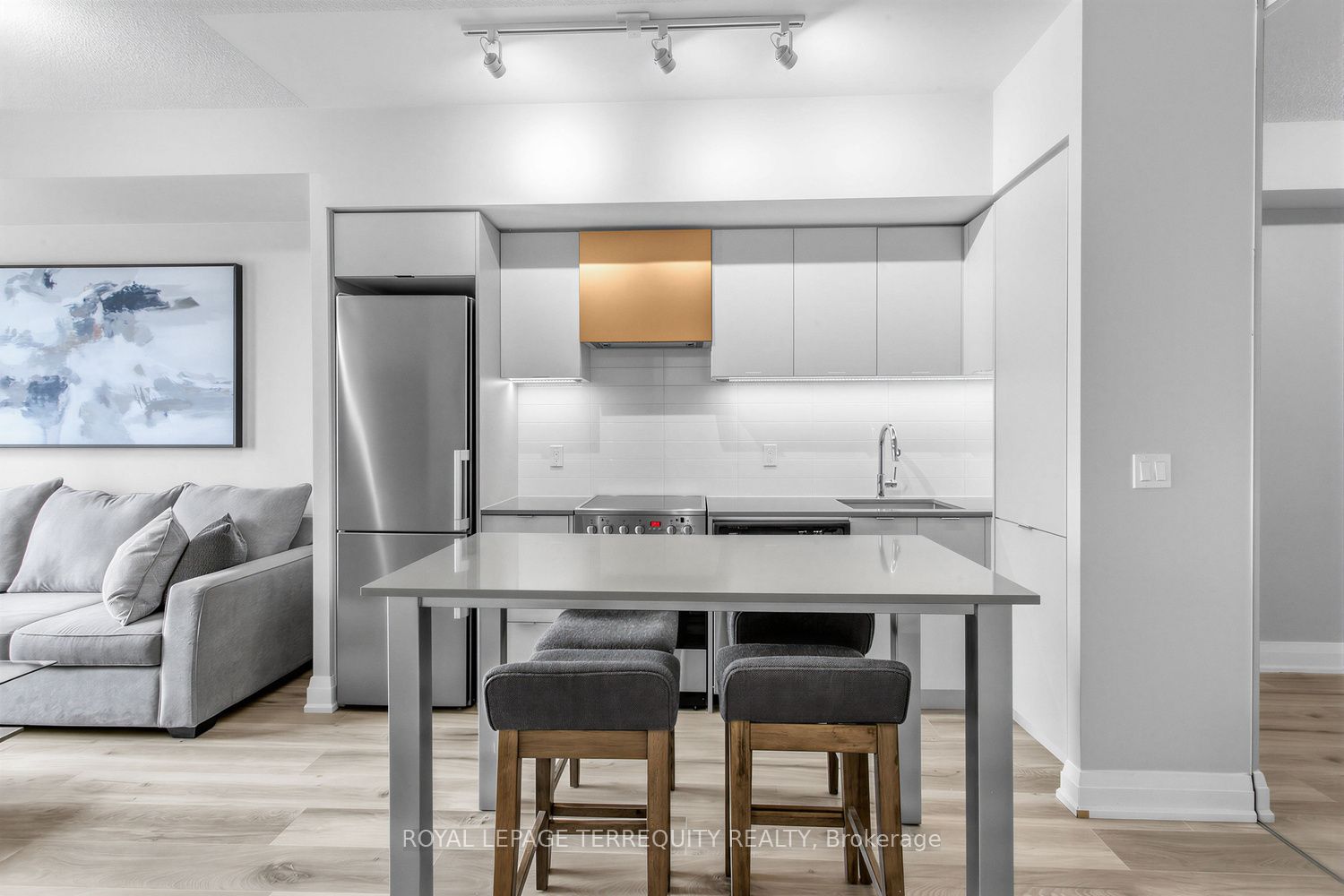 Additional image 6 of 634-26 Gibbs Road, Toronto, ON, M9B 0E3