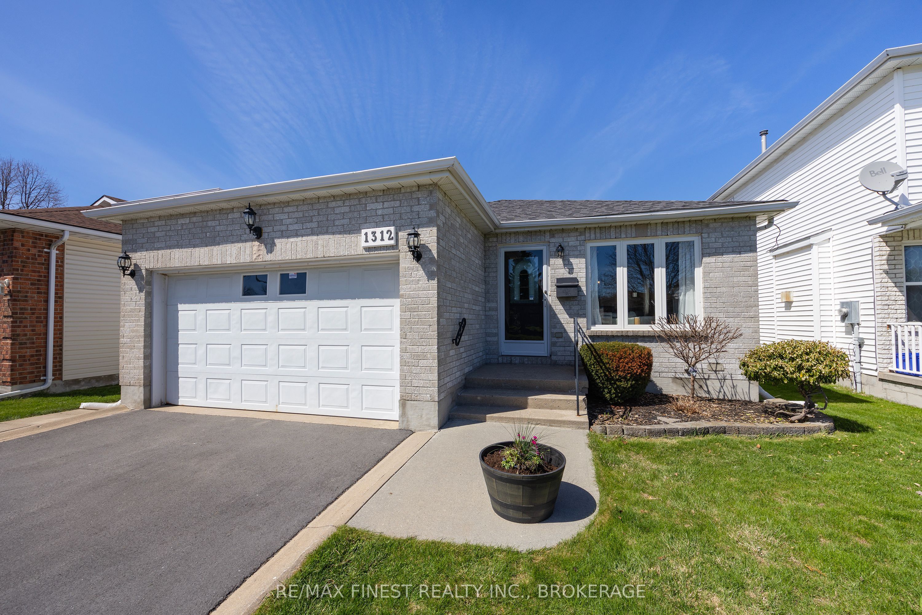 Additional image 2 of 1312 Fisher Crescent, Kingston, ON, K7M 8T2