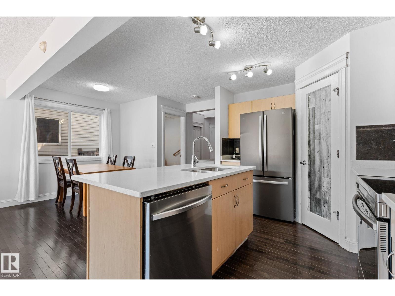 Additional image 6 of 3527 11 Street NW, Edmonton, AB, T6T0E9