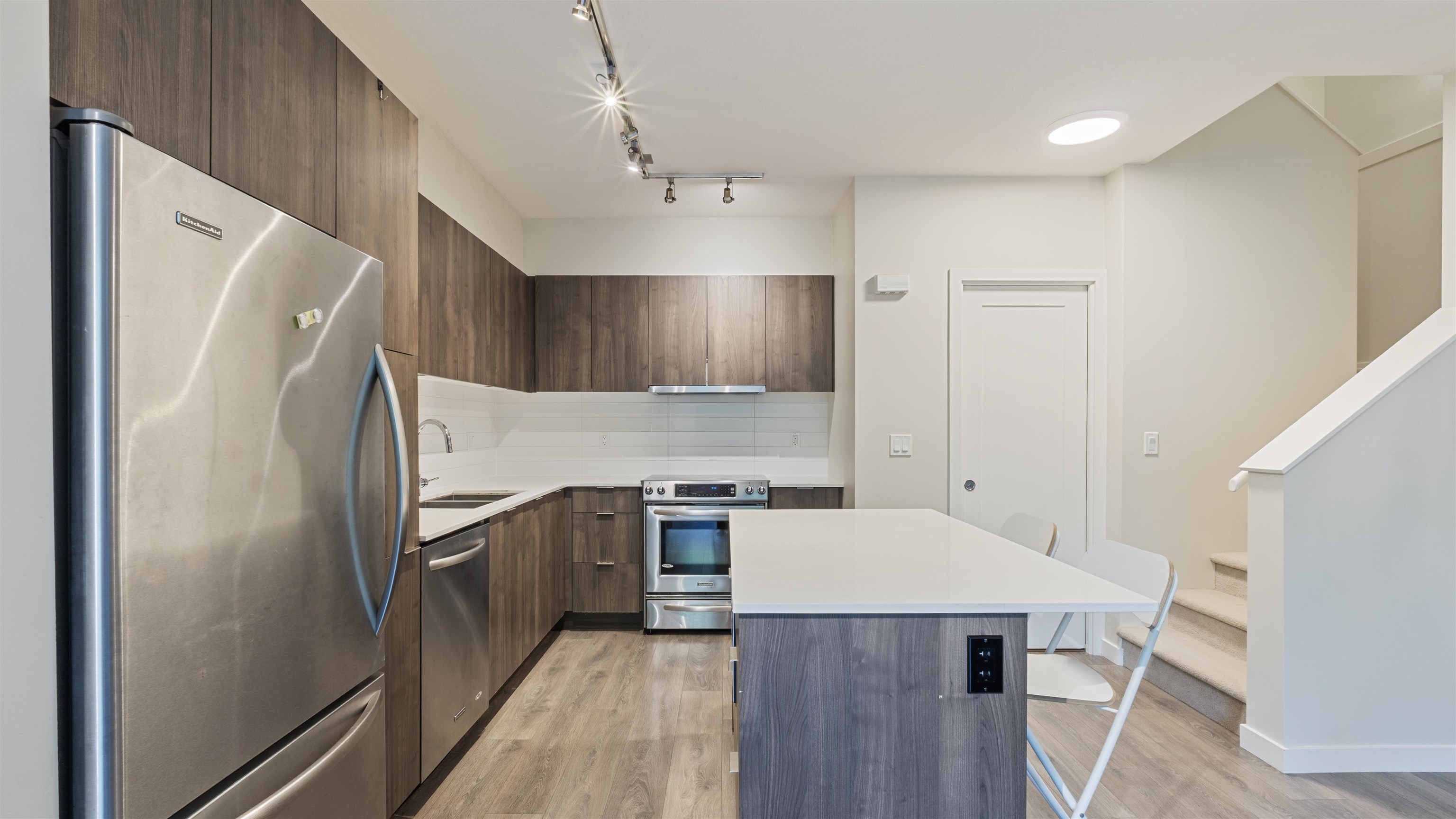 Additional image 4 of 8-3728 Thurston Street, Burnaby, BC, V5H 0E6