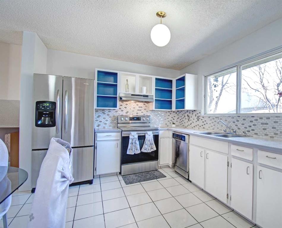 Additional image 2 of 6307 Thornaby Way NW, Calgary, AB, T2K 5K8