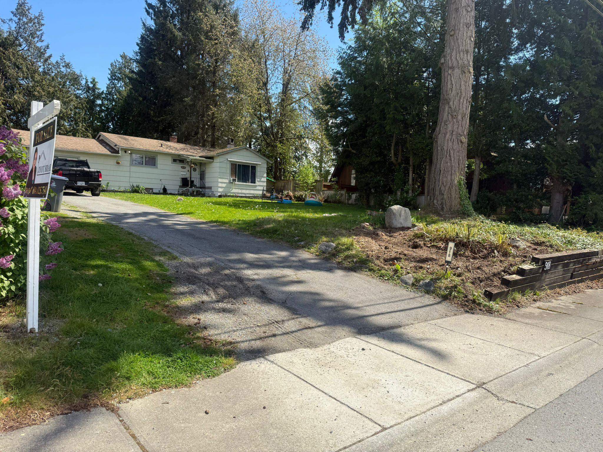 918 164 Street, Surrey, BC, V4A 4Y5