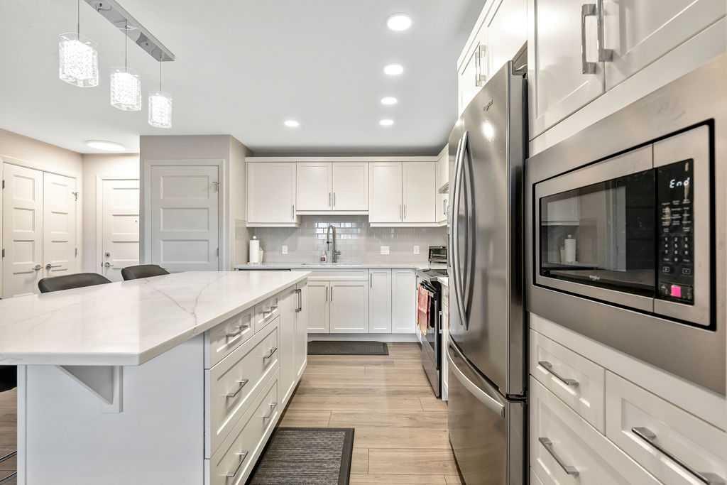 Additional image 5 of 2112-10 Market Boulevard SE, Airdrie, AB, T4A0W8