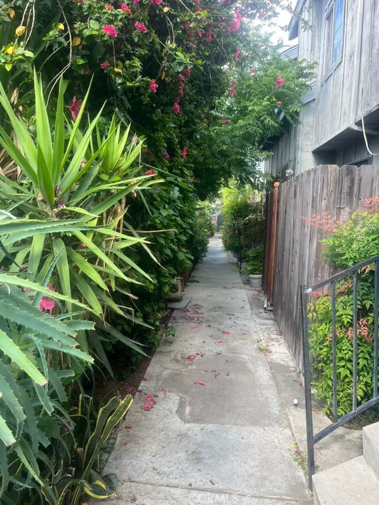 Additional image 17 of 9332 Van Nuys Blvd Unit 56, Panorama City, CA 91402