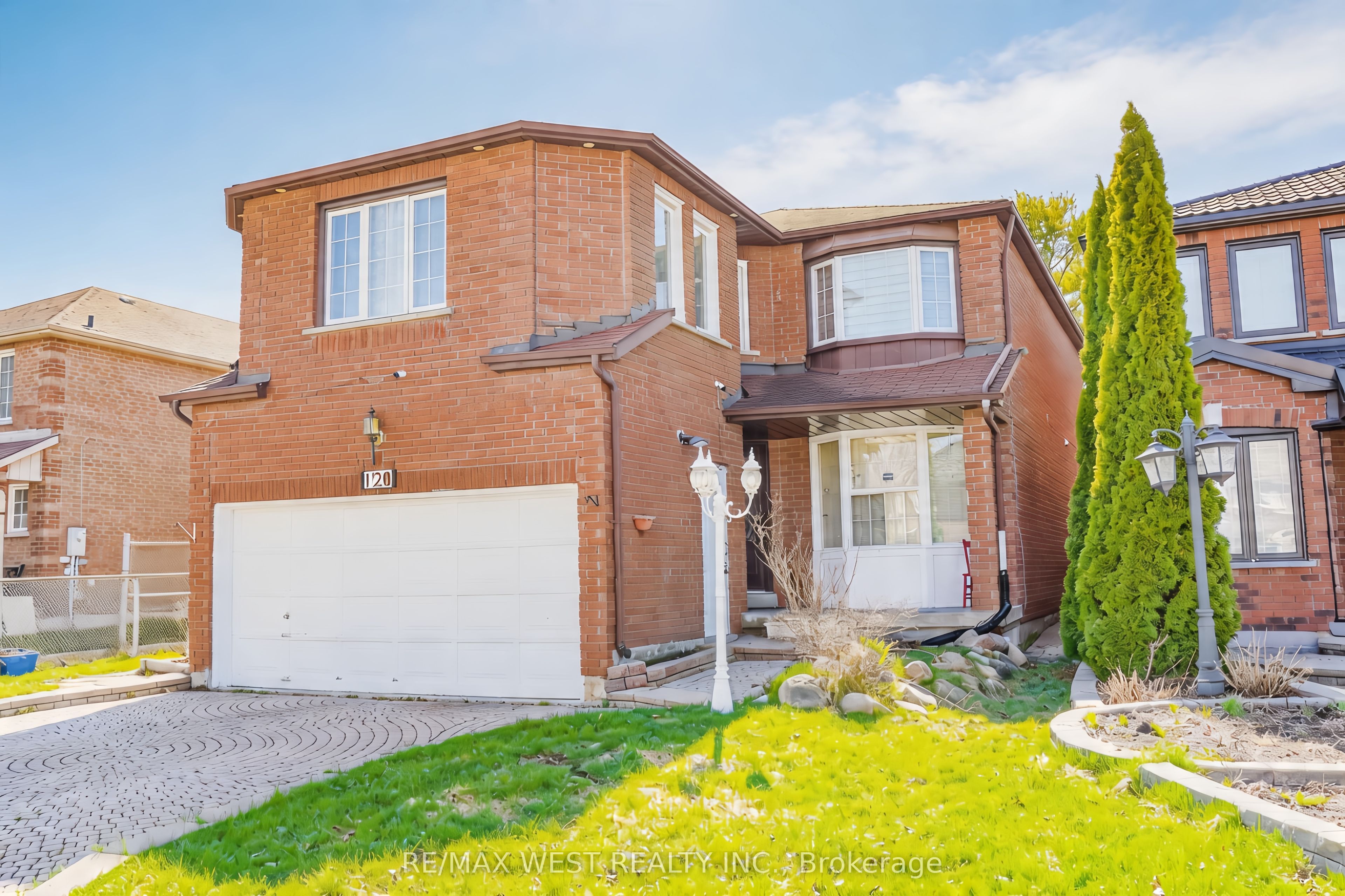 120 Littles Road, Toronto, ON, M1B 5G7