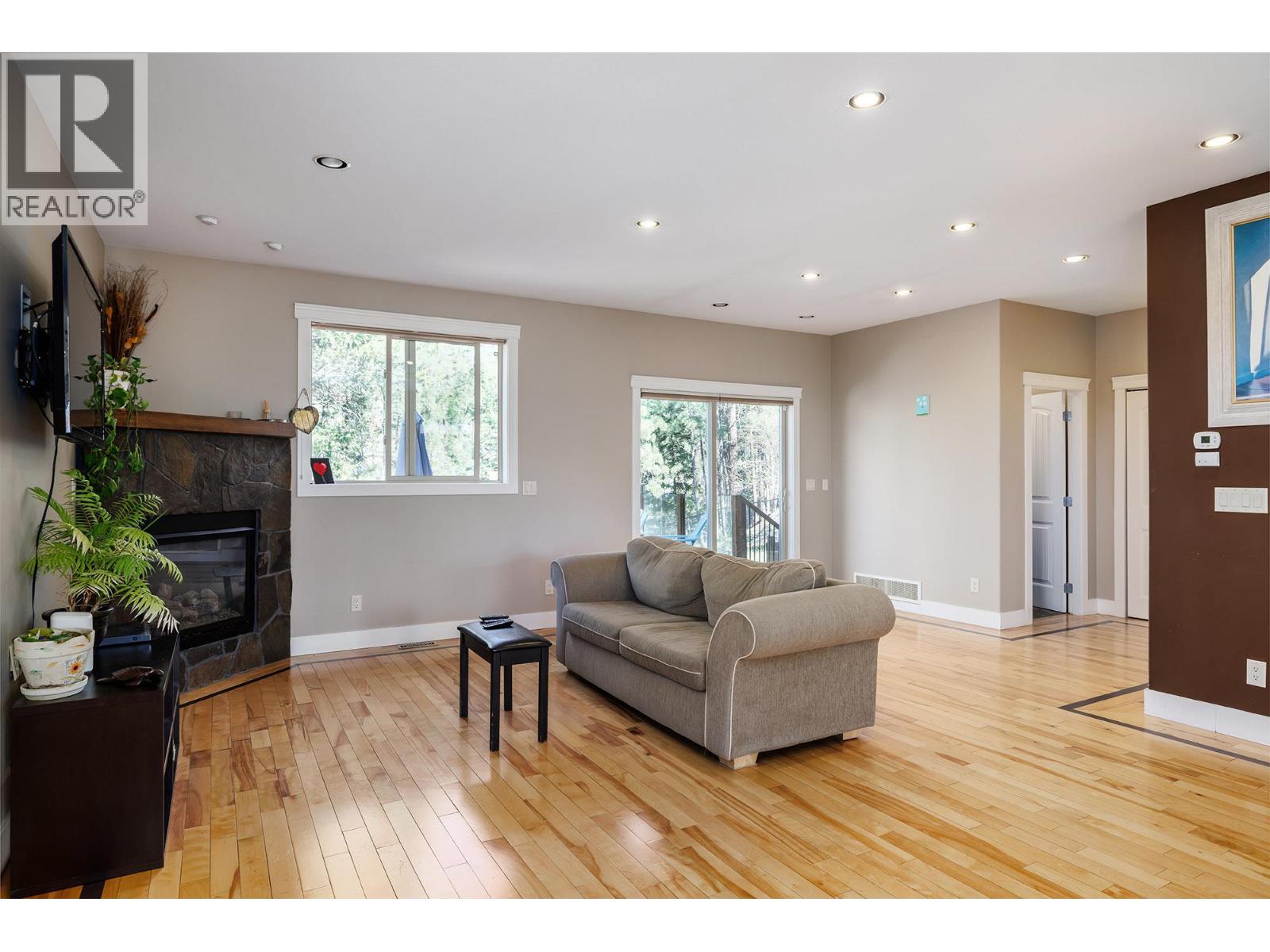 Additional image 4 of 2054 Sunview Drive, West Kelowna, BC, V1Z3X6
