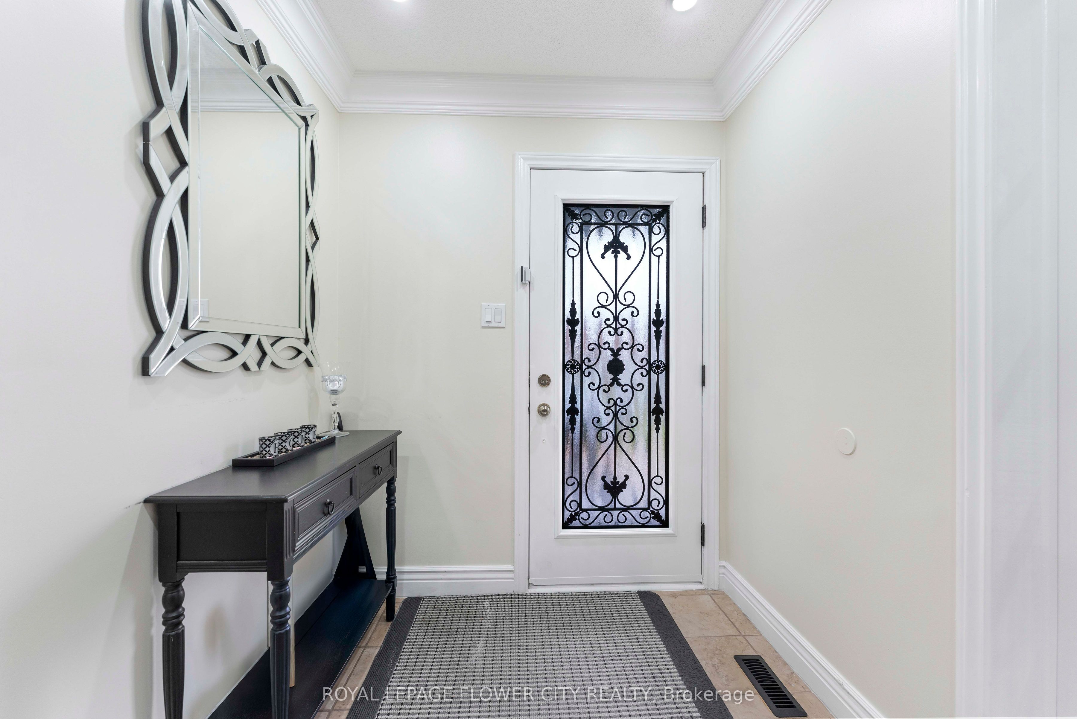Additional image 3 of 124 Candy Crescent, Brampton, ON, L6X 3T5