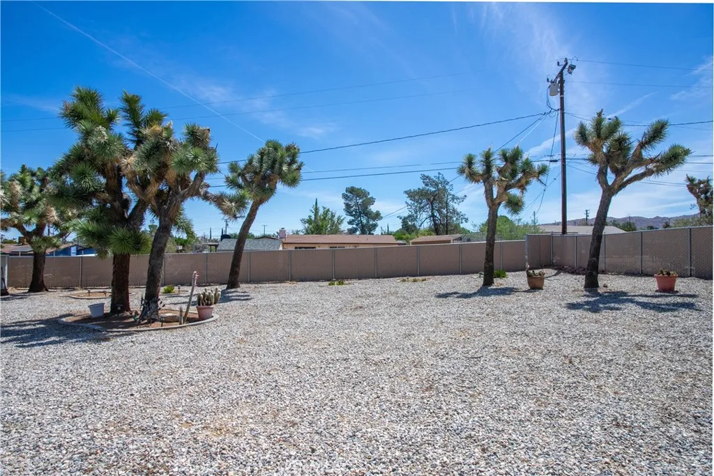 Additional image 124 of 7053 Balsa Ave, Yucca Valley, CA 92284