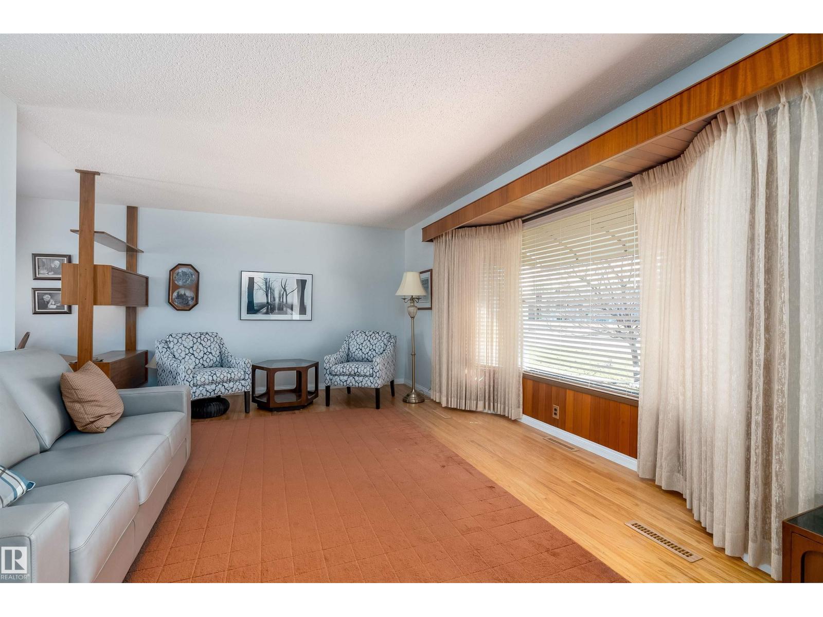 Additional image 6 of 9411 68a Street NW, Edmonton, AB, T6B1T9