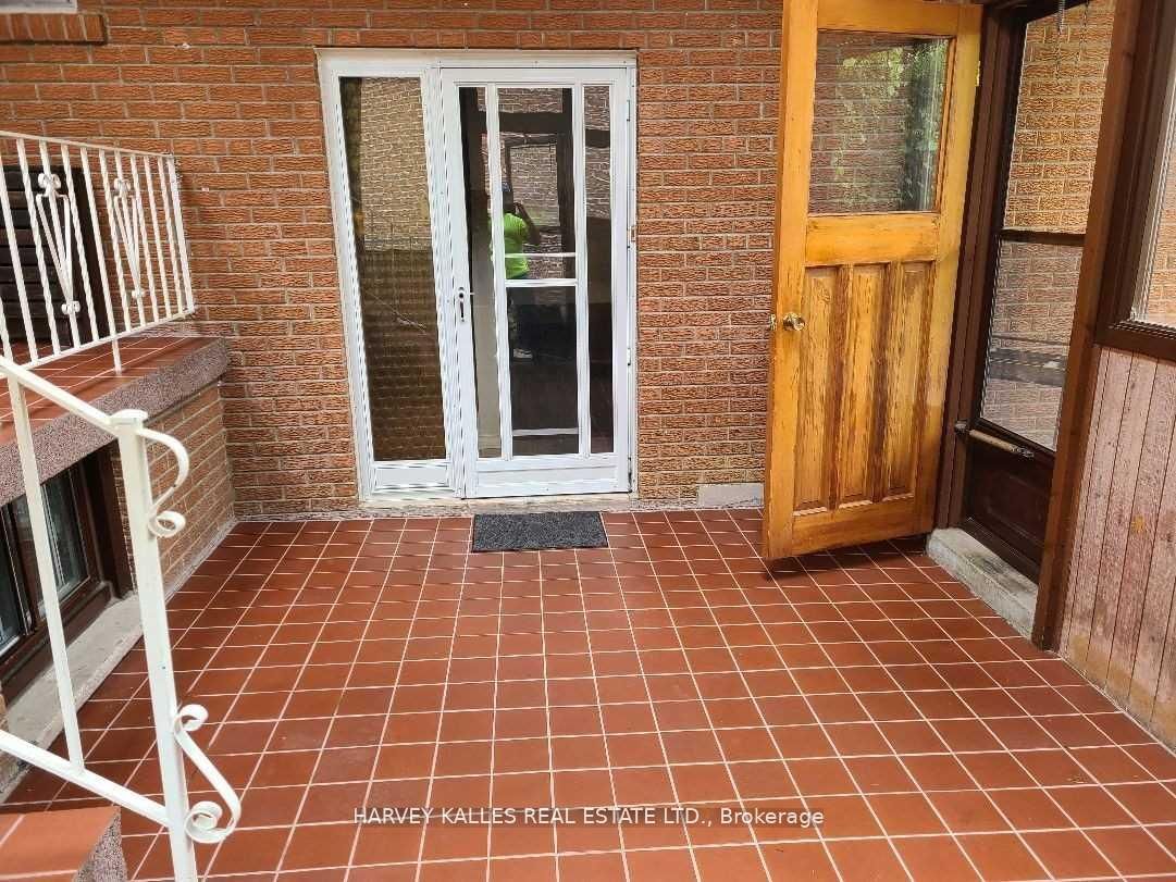 Additional image 2 of Lower-2379 Hensall Street, Mississauga, ON, L5A 2T1