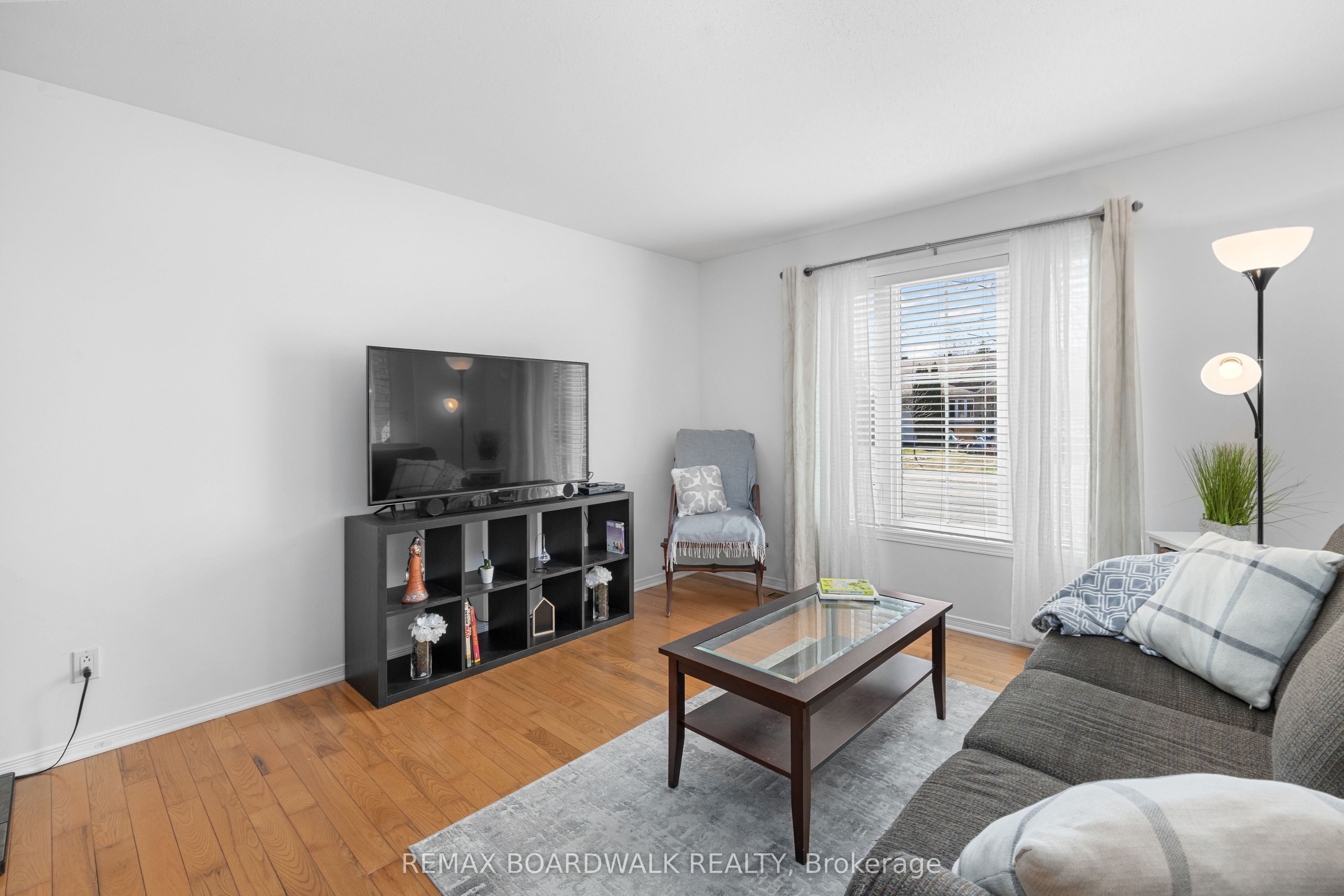 Additional image 4 of 403 Flora Street, Carleton Place, ON, K7C 4T6