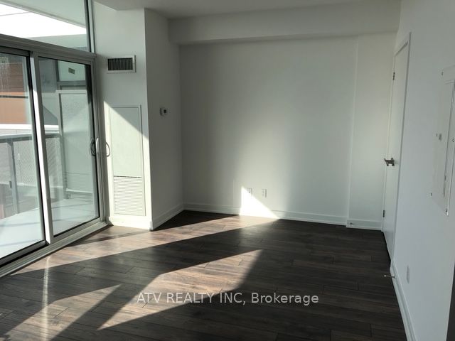 Additional image 4 of 1521-120 Varna Drive, Toronto, ON, M6A 1N3