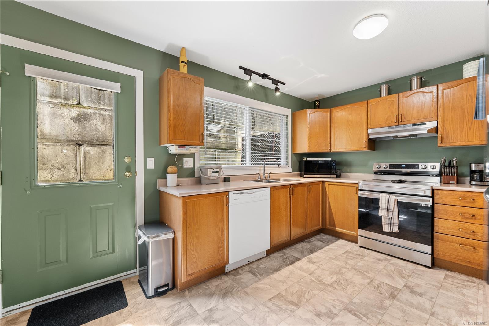 Additional image 6 of 3-1663 Dufferin Crescent, Nanaimo, BC, V9S 5T4
