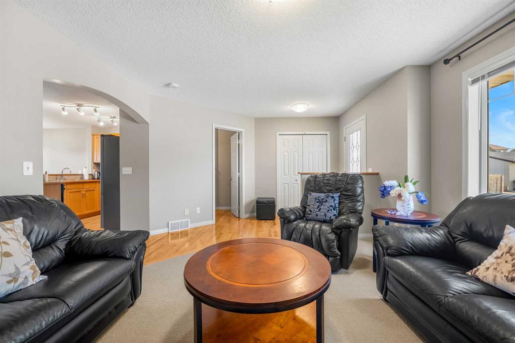 Additional image 4 of 83 Saddlebrook Gardens NE, Calgary, AB, T3J 5M5