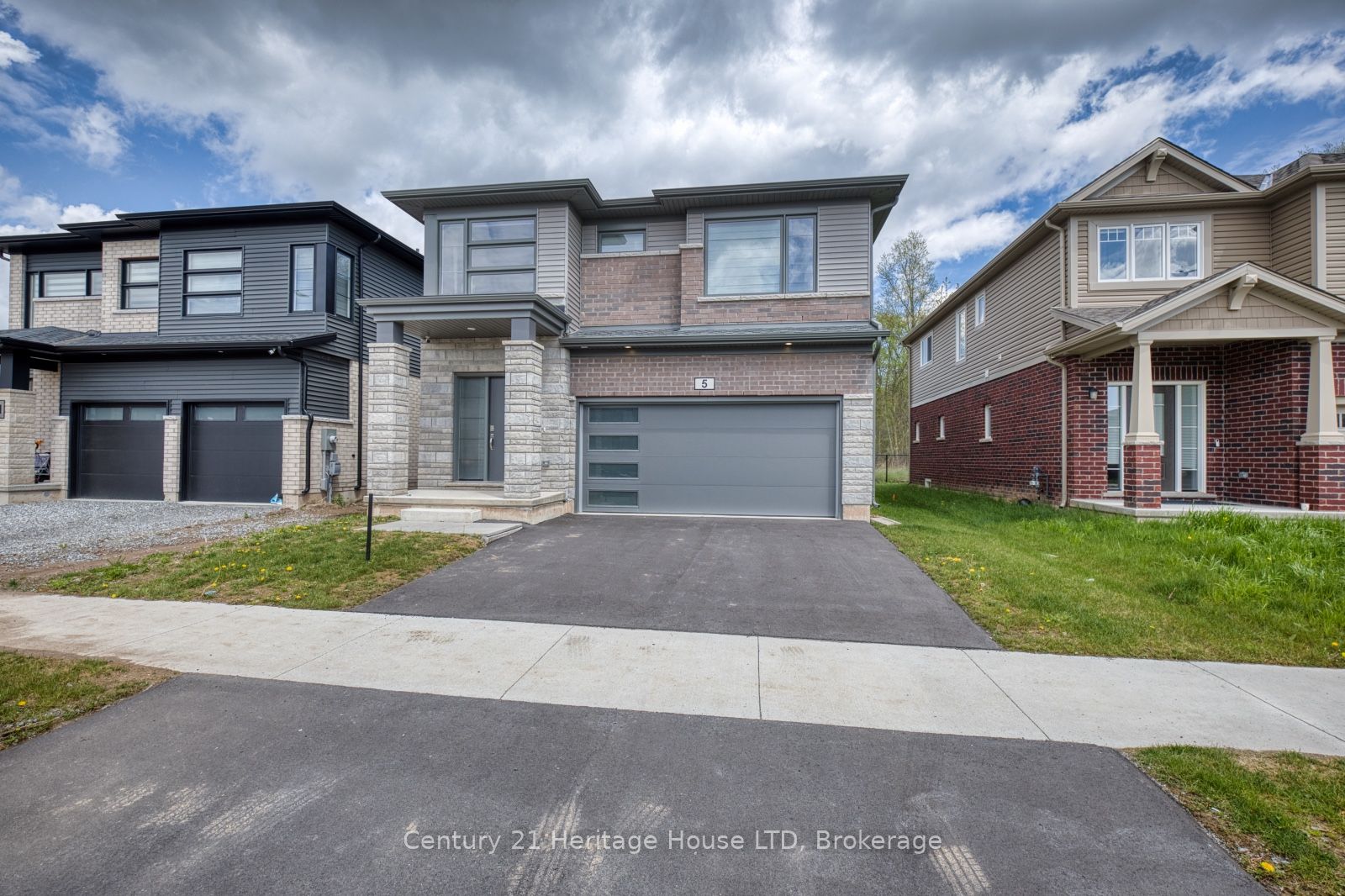 Additional image 2 of 5 Wilson Drive, Thorold, ON, L2V 0M3