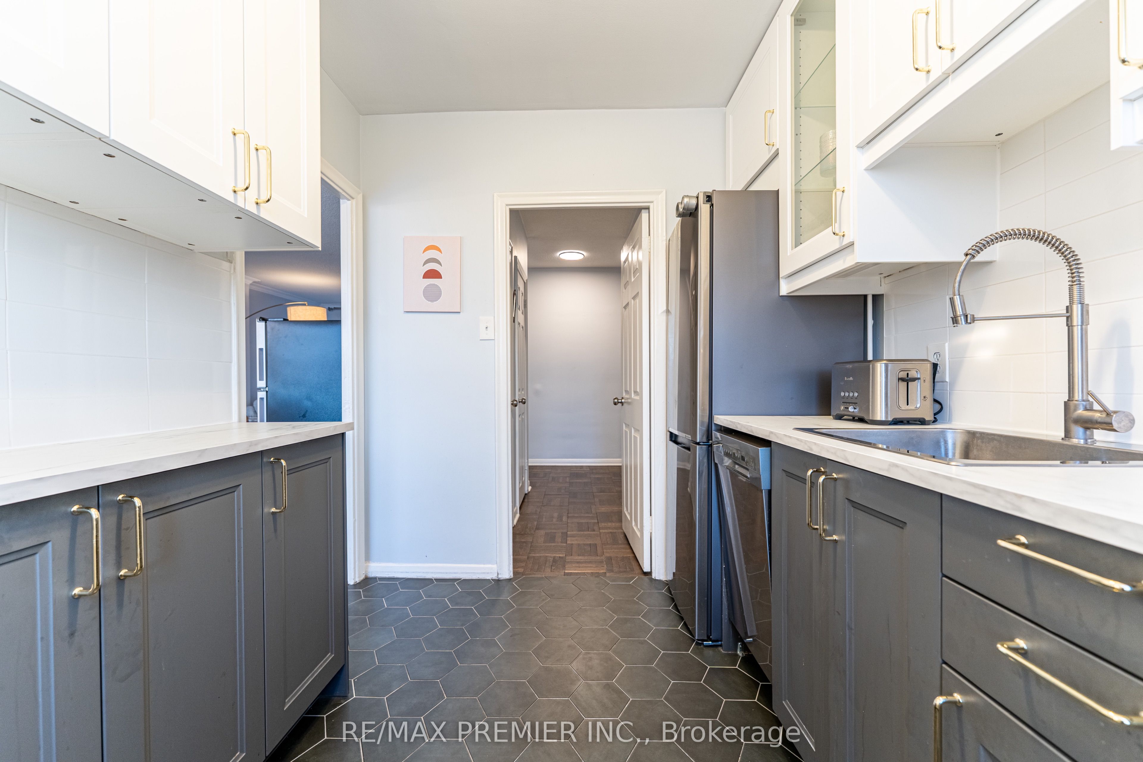 Additional image 3 of 612-660 Eglinton Avenue W, Toronto, ON, M5N 1C3