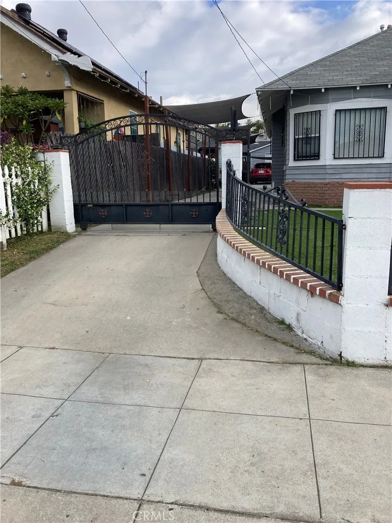 Additional image 8 of 336 W 11th St, San Bernardino, CA 92410