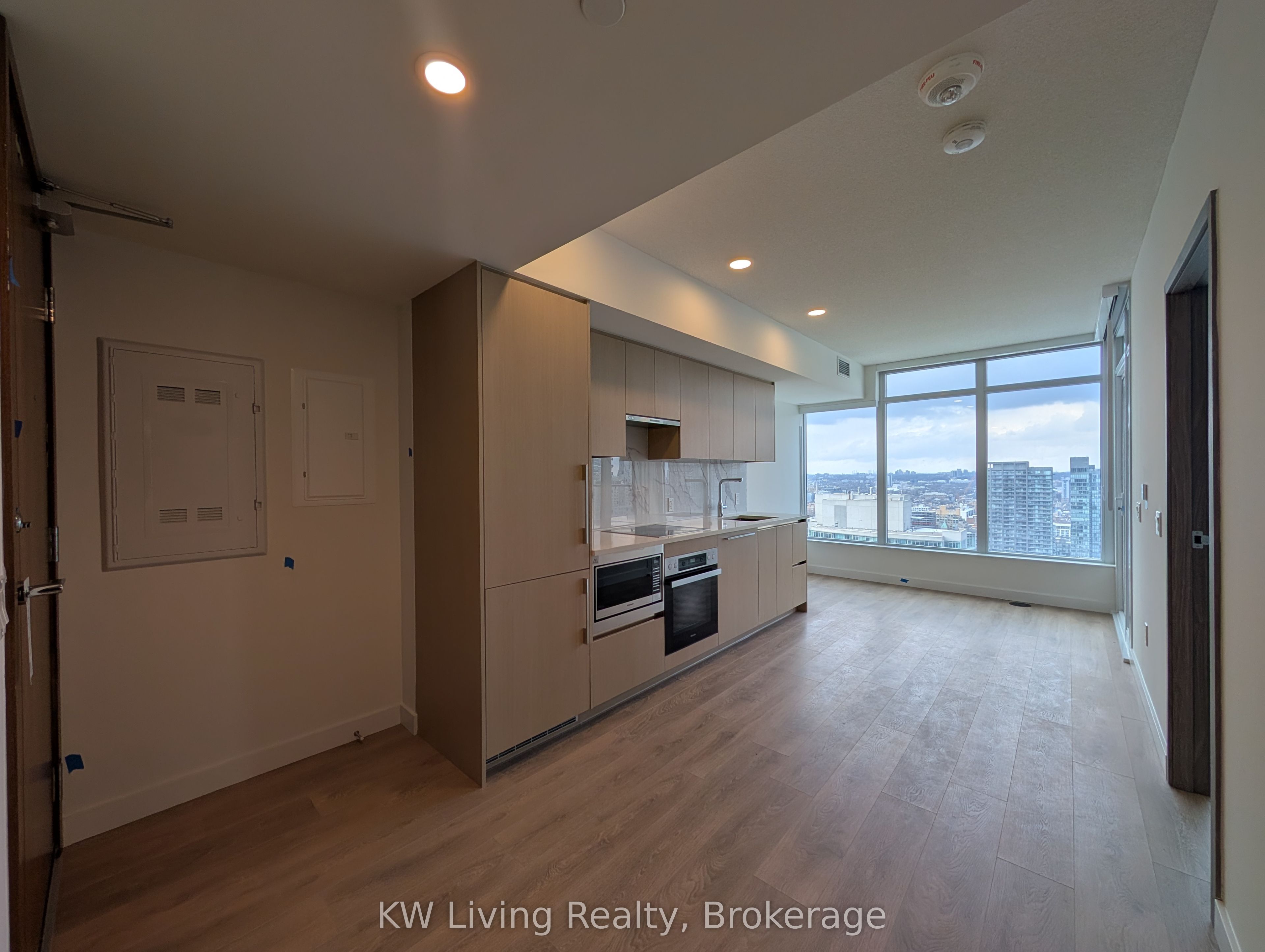 Additional image 2 of 4315-1 Concord Cityplace Way, Toronto, ON, M5V 0X3