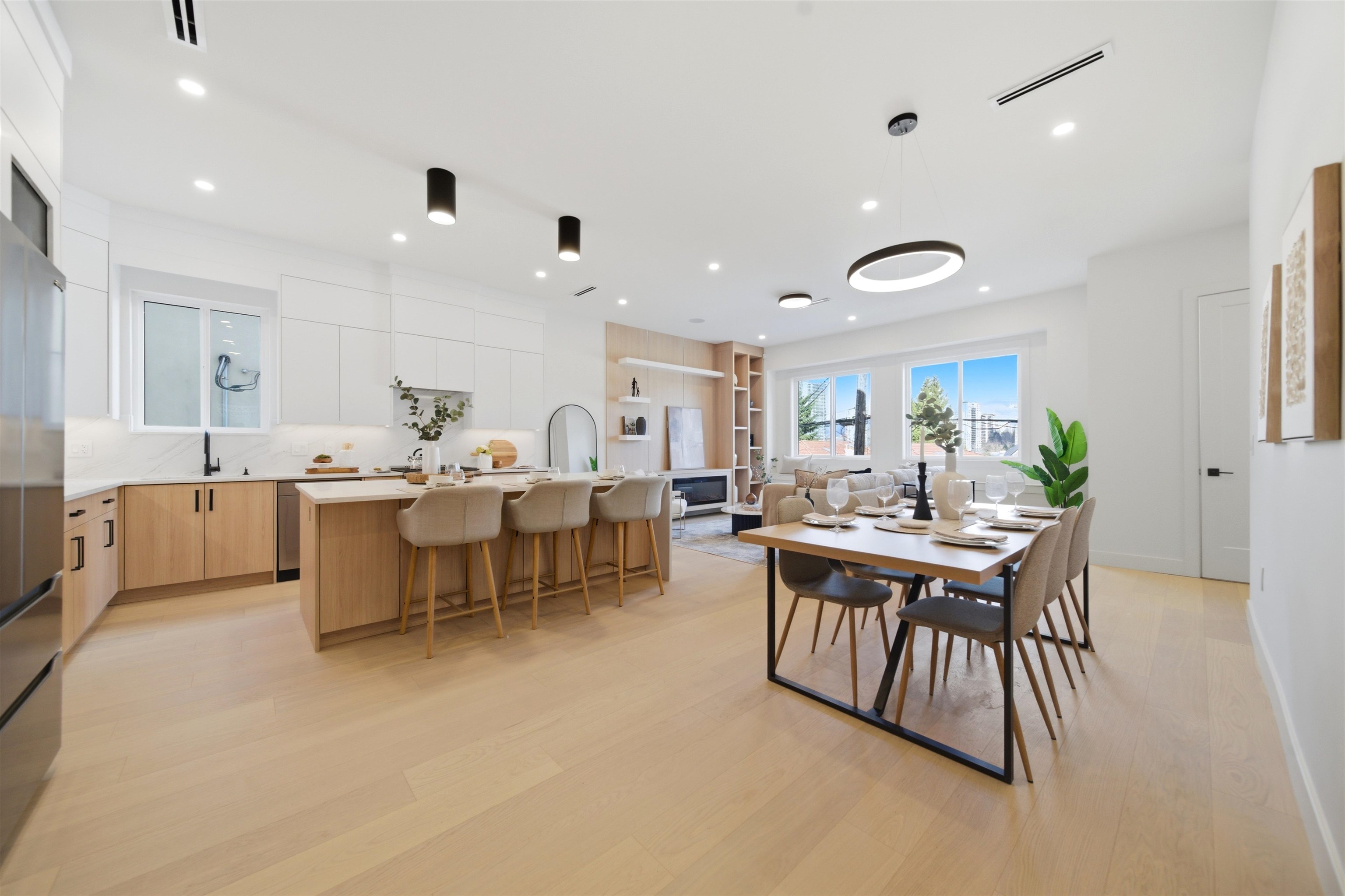 Additional image 2 of 1-5406 Manor Street, Burnaby, BC, V5G 1B7